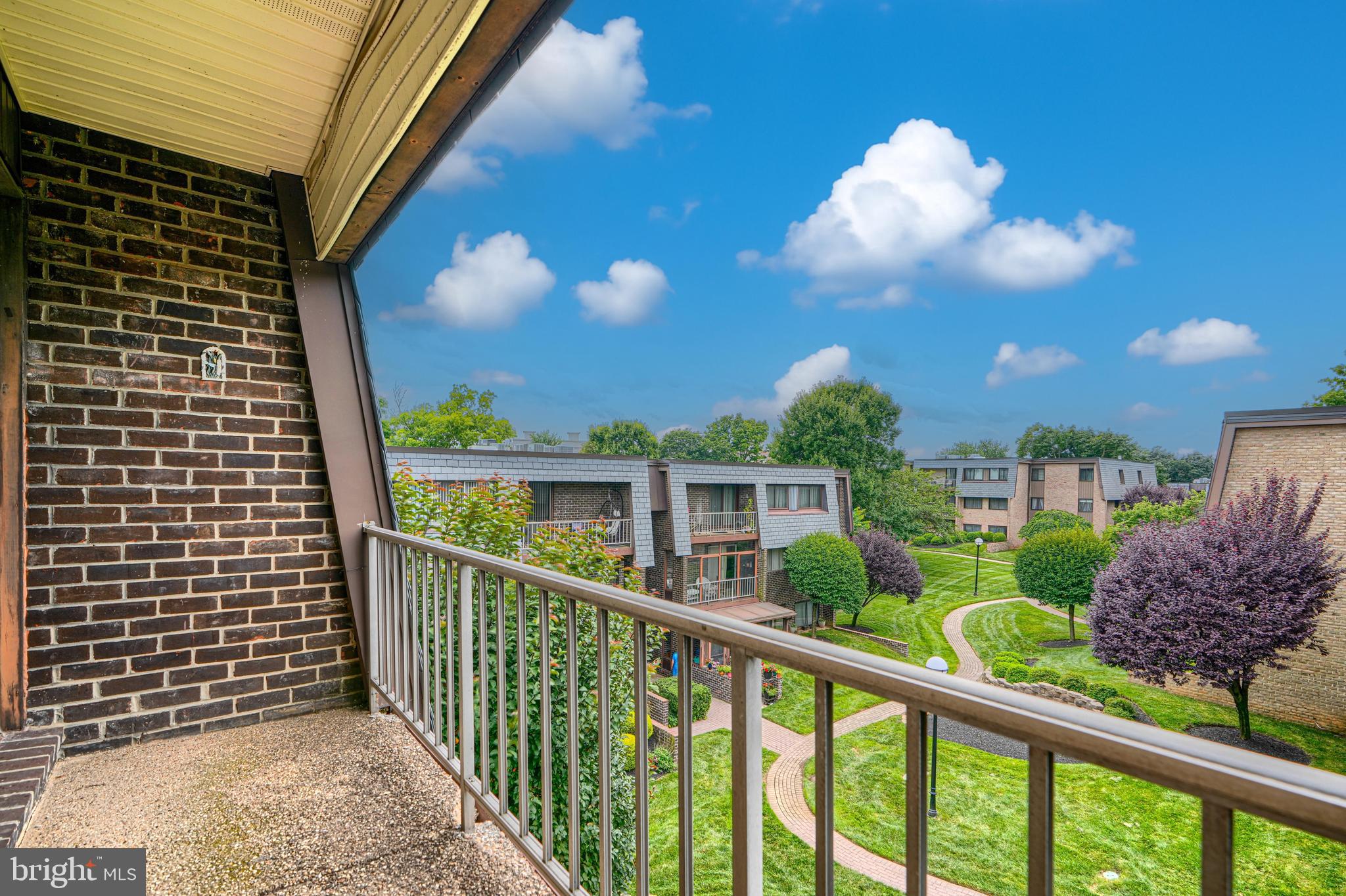 PIKESVILLE - Residential