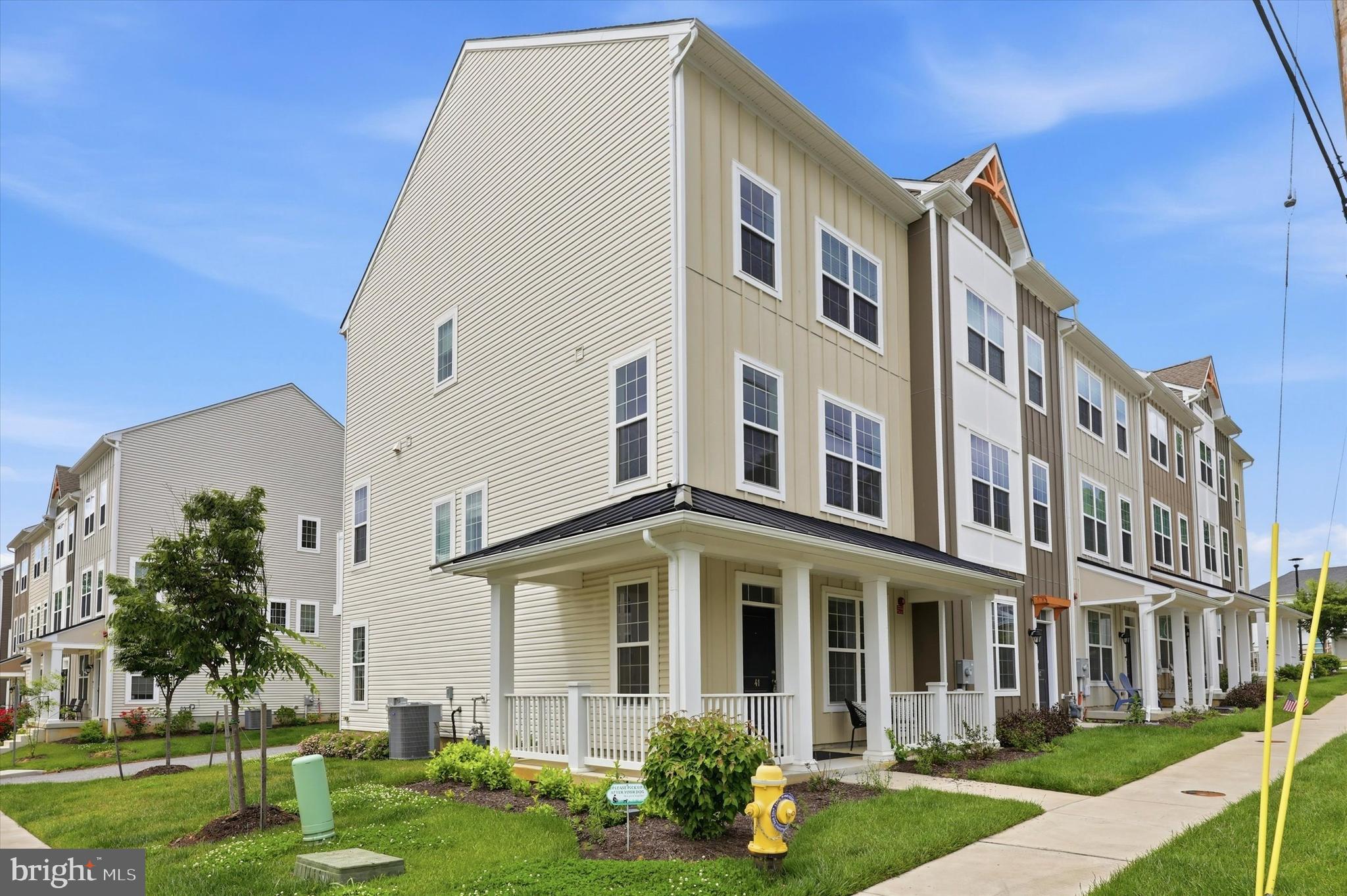 Move-in ready! This exquisite, END UNIT townhome spans over 2,100 sqft and is less than 3 years old! Boasting 4 bedrooms and 4 bathrooms (2 full bath+ 2 half bathrooms), it offers a spacious and contemporary living space. Lower level is featuring oversized 2-car garage, office/den space and half bath. Step into the open-concept main level, featuring a kitchen equipped with smart appliances, a sizable island, and ample dining area.  Quartz counter-tops, stainless steel appliances, abundance of natural light flooding through the windows. Access to the private balcony. Upper level has primary bedroom, complete with en-suite bathroom (gorgeous shower and soaking tub!), and expansive walk-in closet, along with 2 smaller bedrooms and hallway full bathroom. Additionally, the upper level hosts a conveniently located laundry room. Ascend the stairs to the upper level, where you'll find generously sized loft bedroom. Don't let this opportunity pass to own this exceptional home in a neighborhood boasting convenient amenities! Walkable to the park and local businesses (cafés, creameries, art-stores)! HOA covers:
Common Area Maintenance, Lawn Maintenance, Snow Removal, Trash, Amenities: Dog Park, Jog/Walk Path