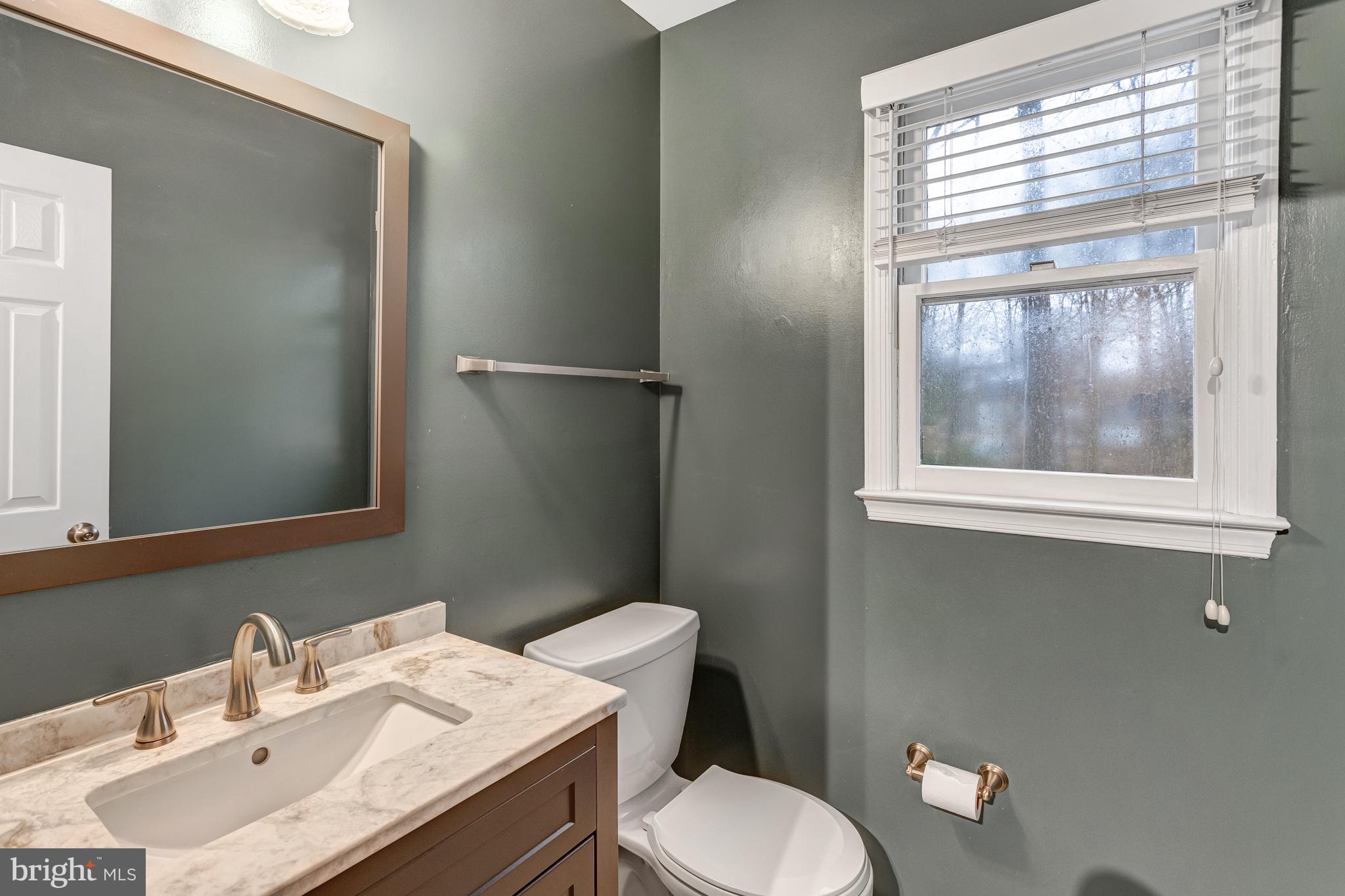 LAKE RIDGE - Residential Lease