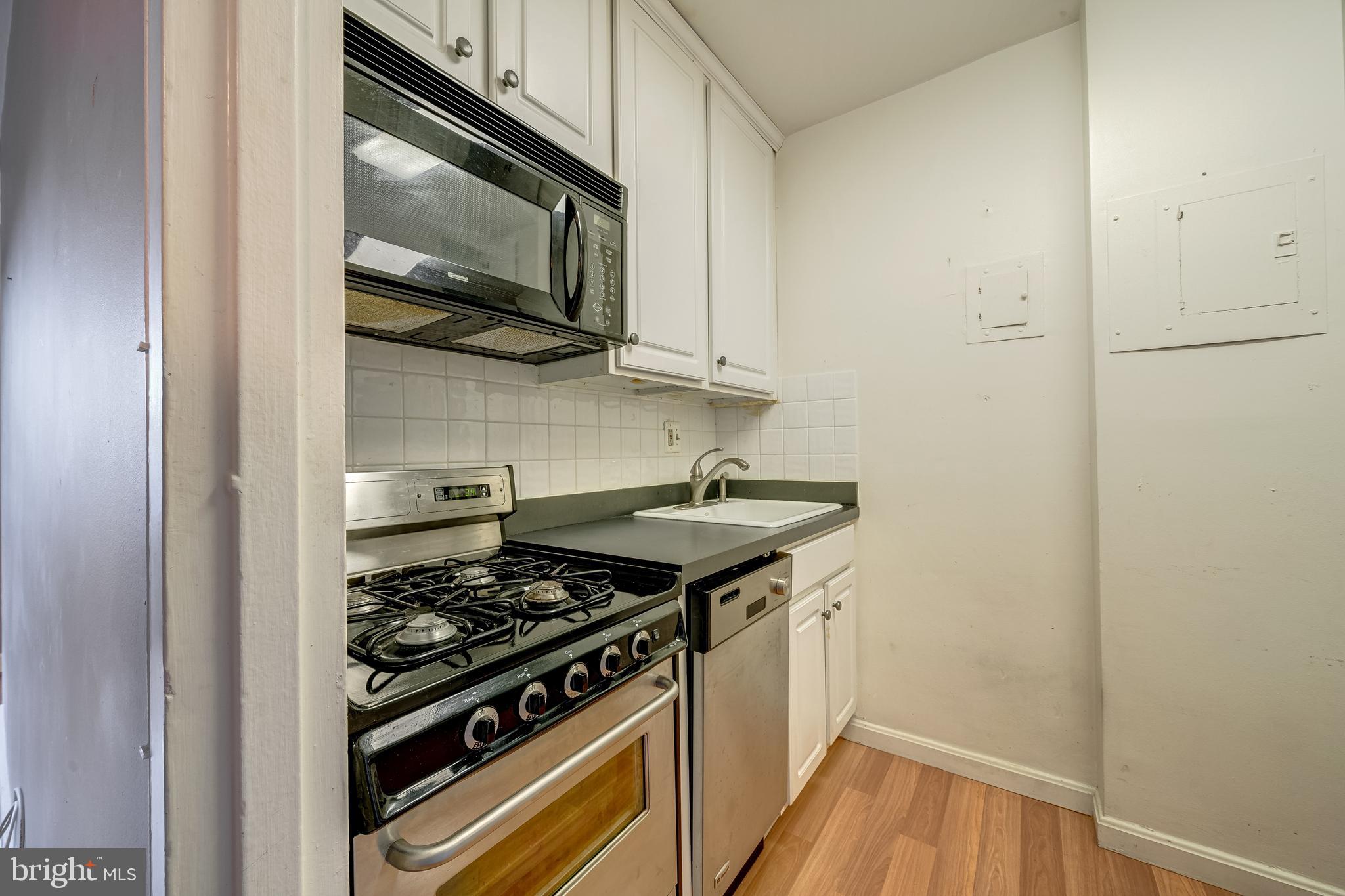 RIVER PLACE - Residential