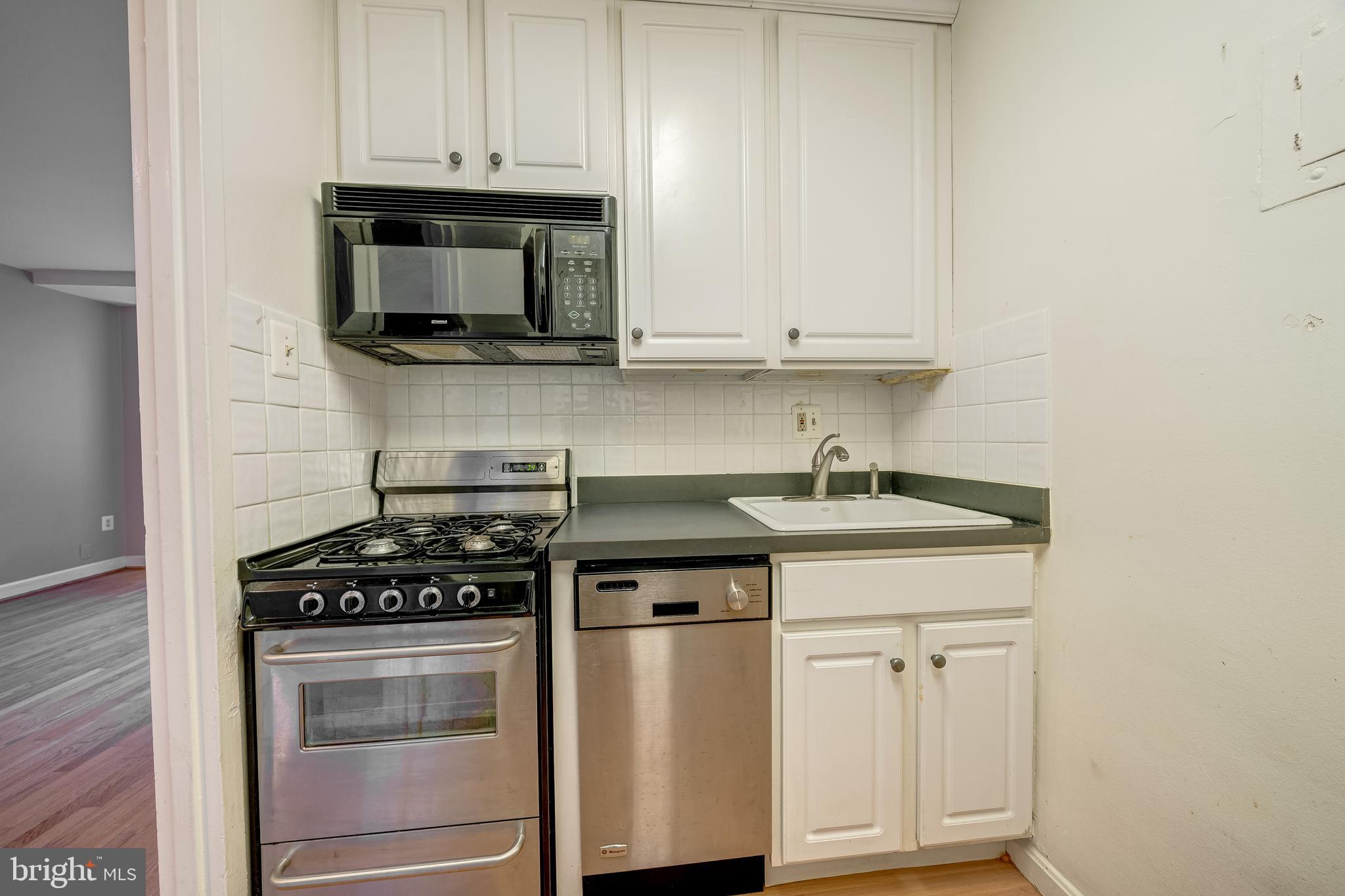 RIVER PLACE - Residential