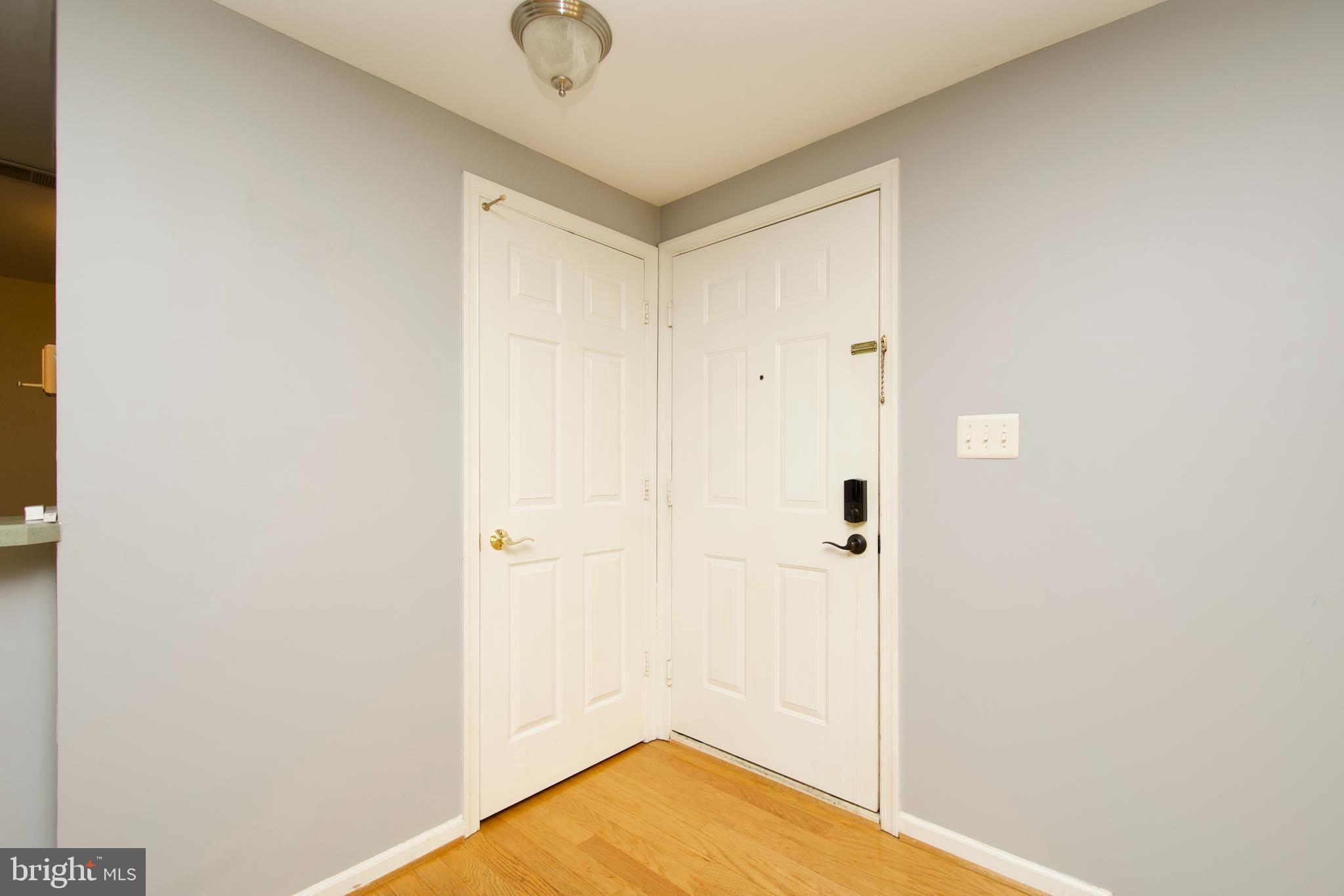 STRATFORD PLACE AT KINGS - Residential Lease