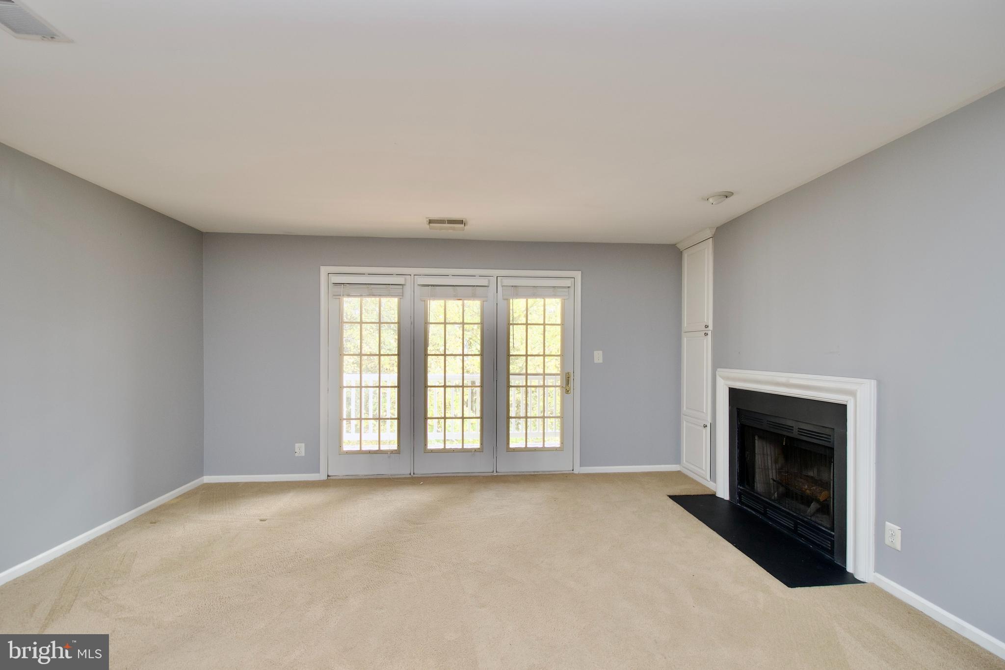 STRATFORD PLACE AT KINGS - Residential Lease