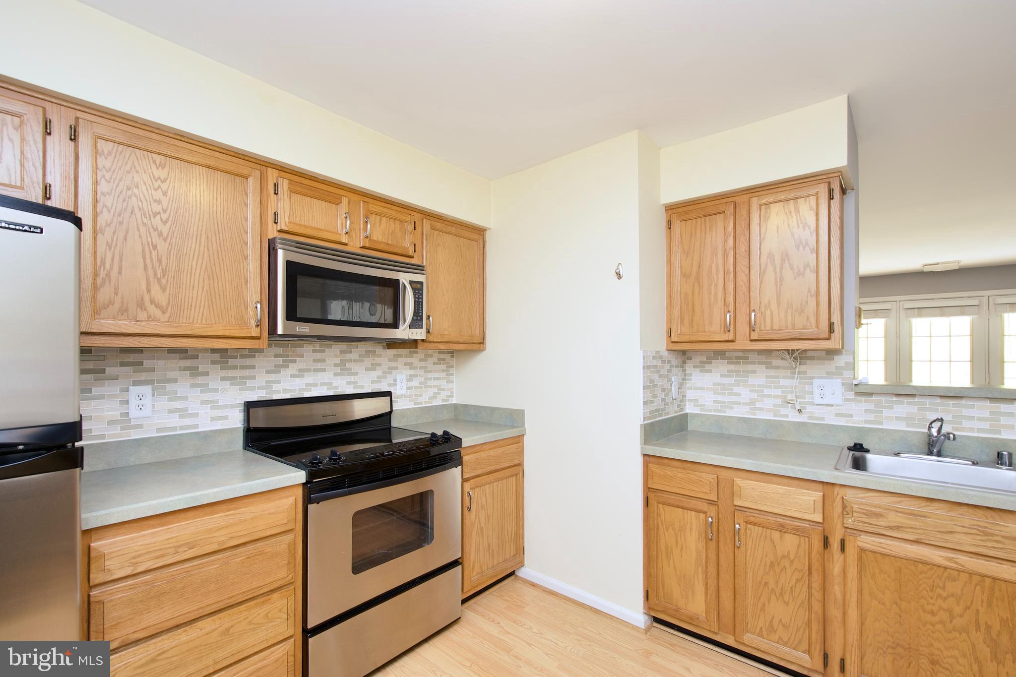 STRATFORD PLACE AT KINGS - Residential Lease