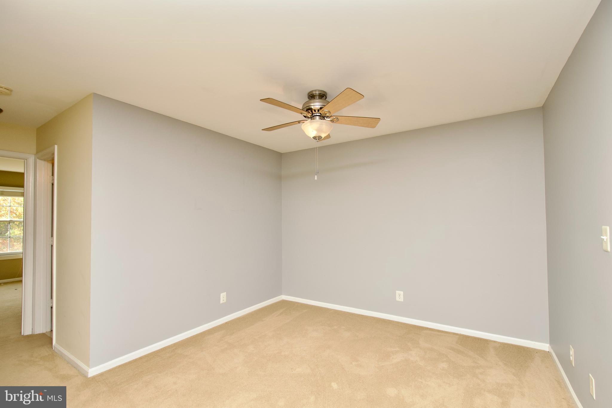STRATFORD PLACE AT KINGS - Residential Lease