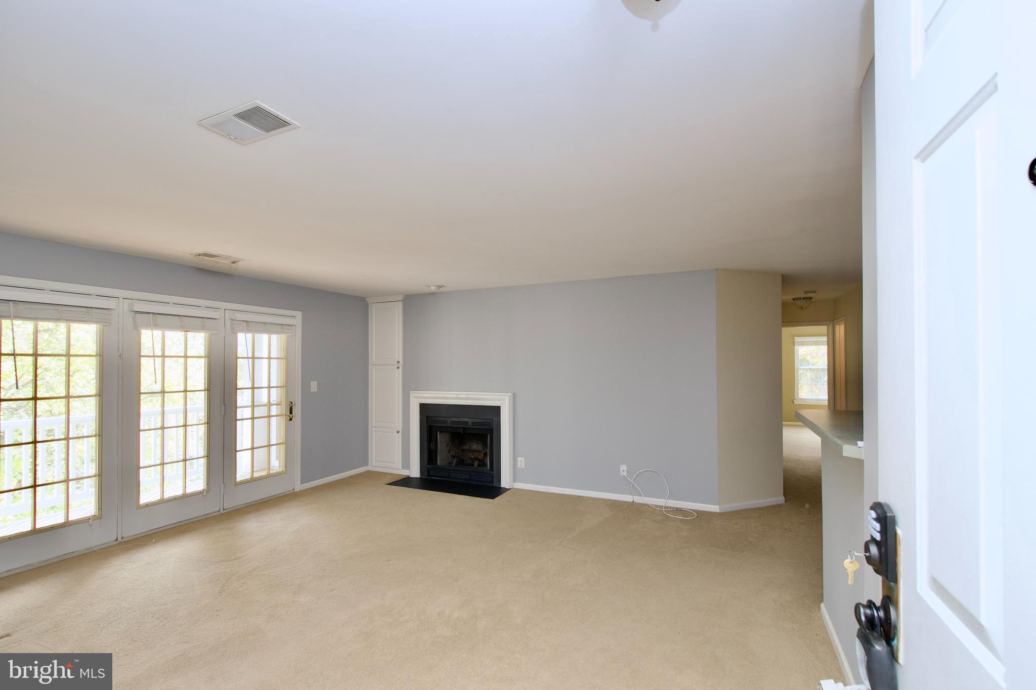 STRATFORD PLACE AT KINGS - Residential Lease