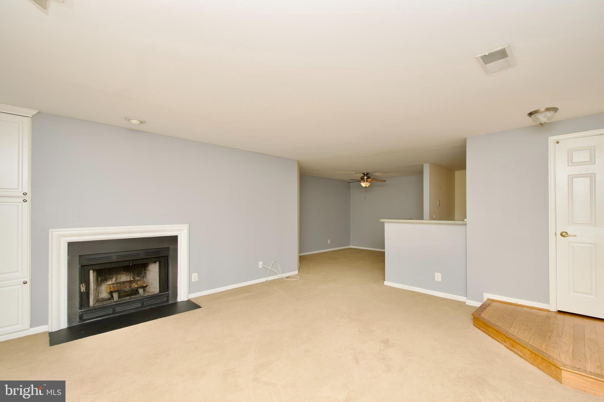 STRATFORD PLACE AT KINGS - Residential Lease