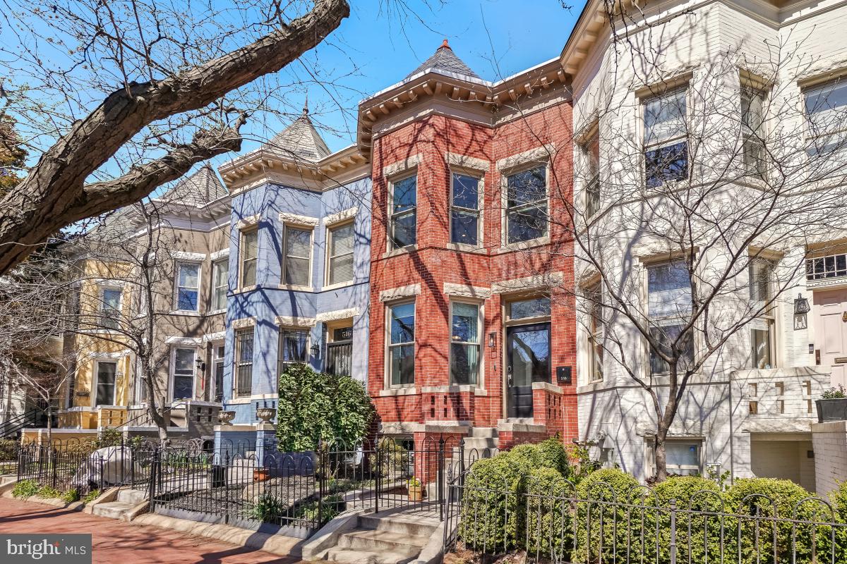 CAPITOL HILL - Residential