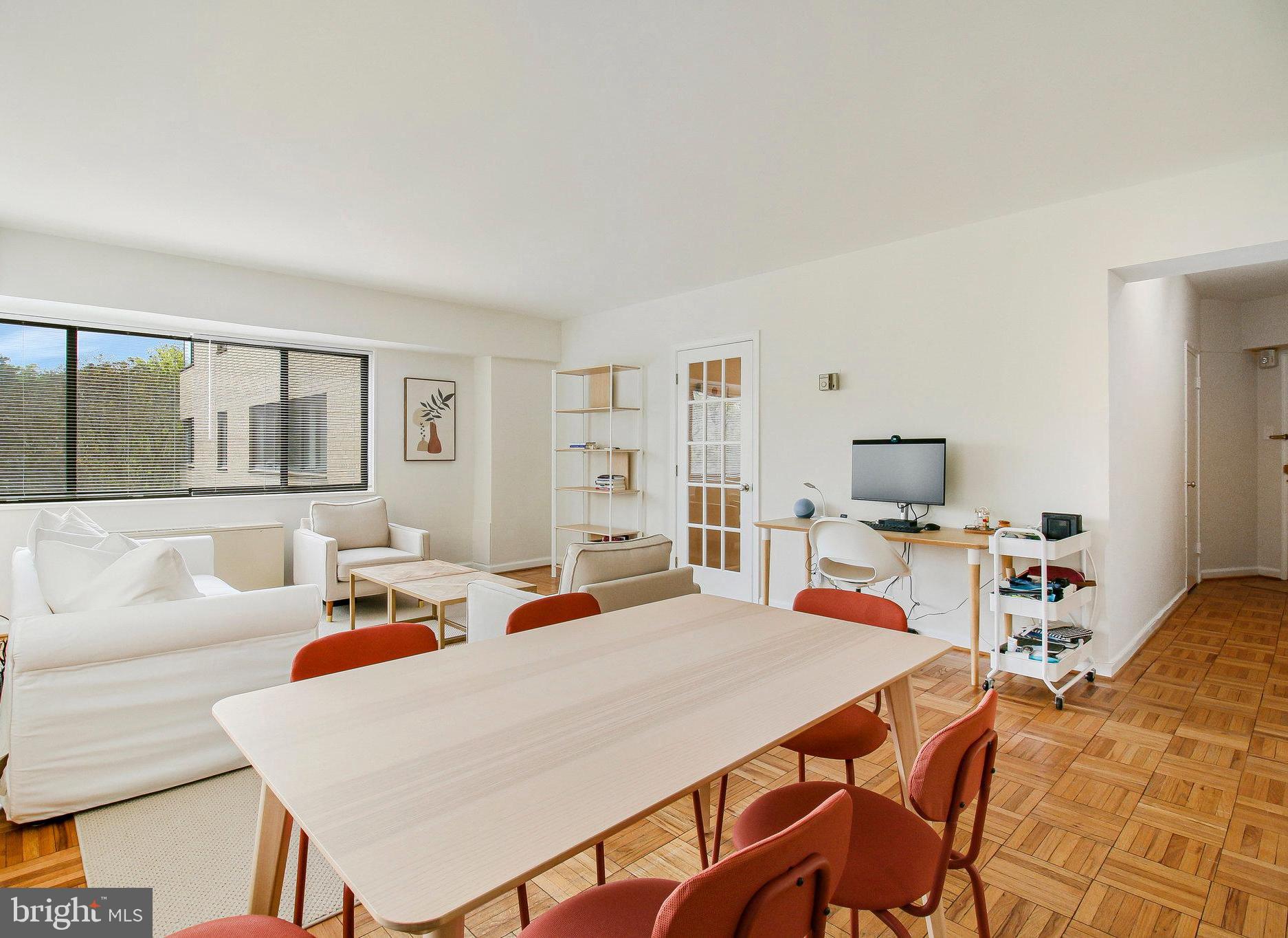 CLEVELAND PARK - Residential