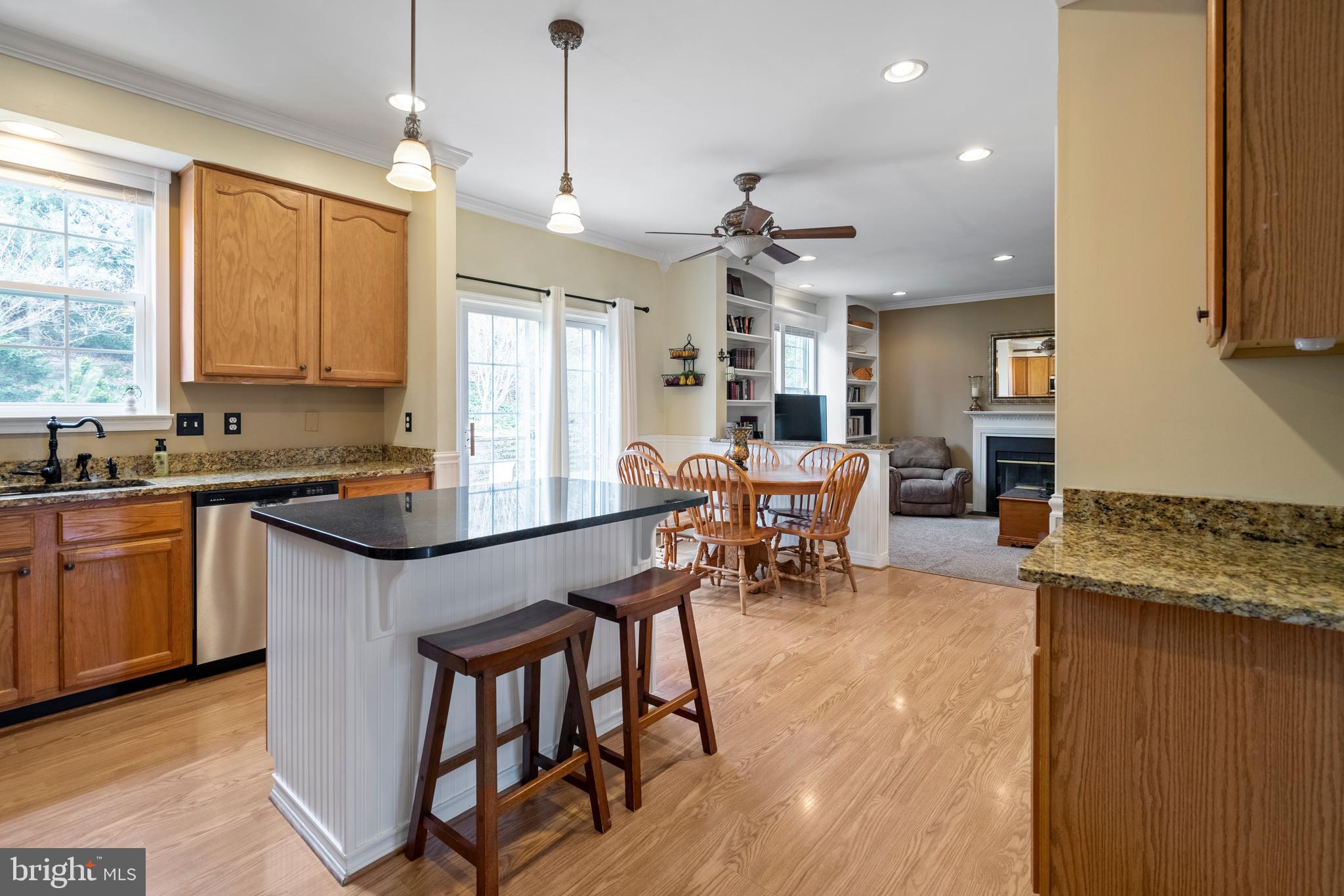 HUNTERS CROSSING - Residential