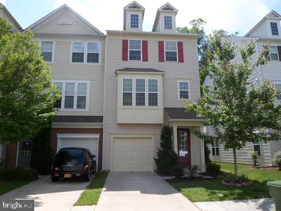 Very beautiful 3 level end unit townhome. Well taken care of. Large kitchen with dining area that leads to very large deck for entertaining and grilling. Very spacious living room. Upper level boosts 3 bedrooms, 2 bathrooms. Large master bedroom with its own closet and full bathroom. Lower level has wood foyer and unfinished area for storage.