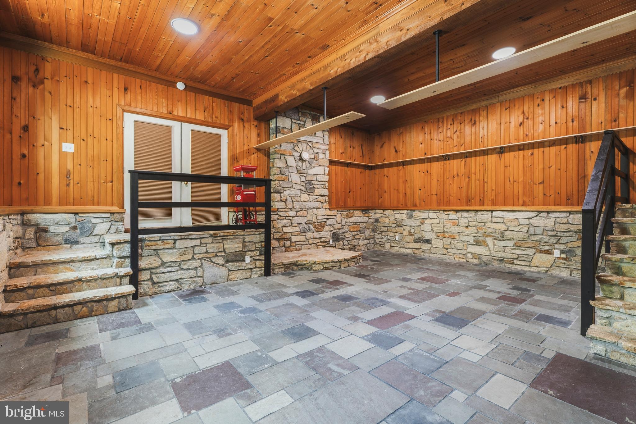 COCKEYSVILLE/HUNT VALLEY - Residential