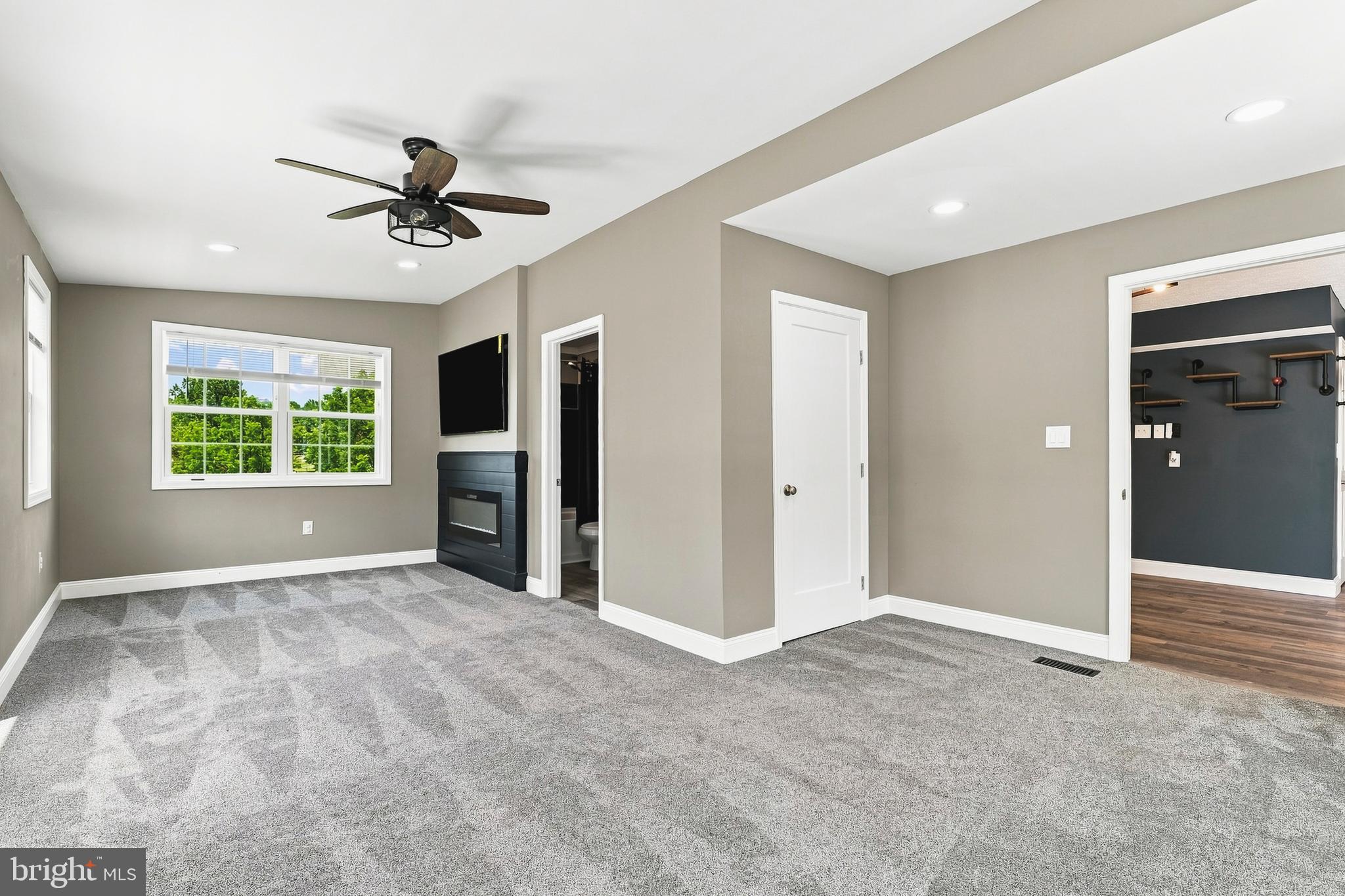 COCKEYSVILLE/HUNT VALLEY - Residential