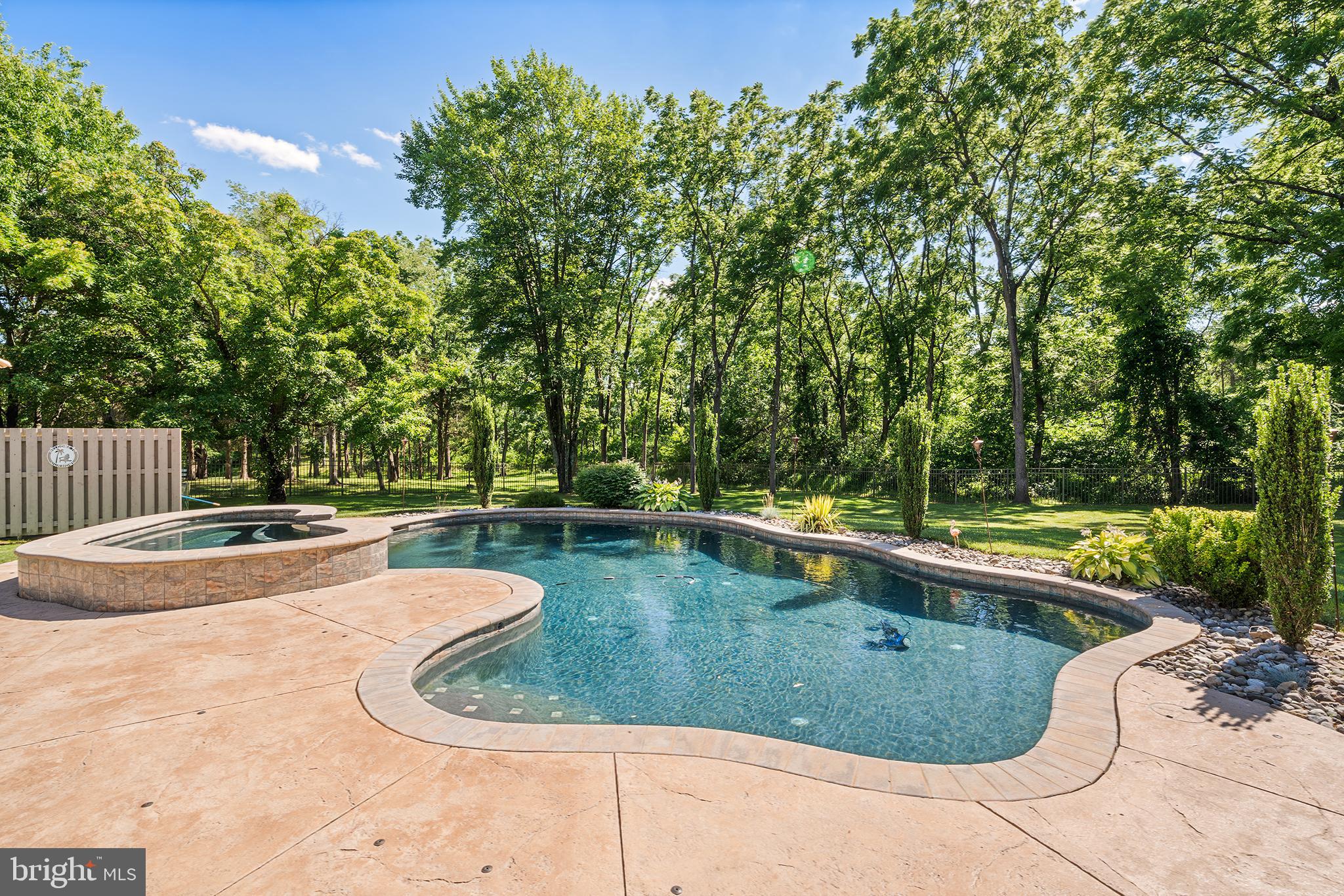 ARBOR LANE ESTATES - Residential