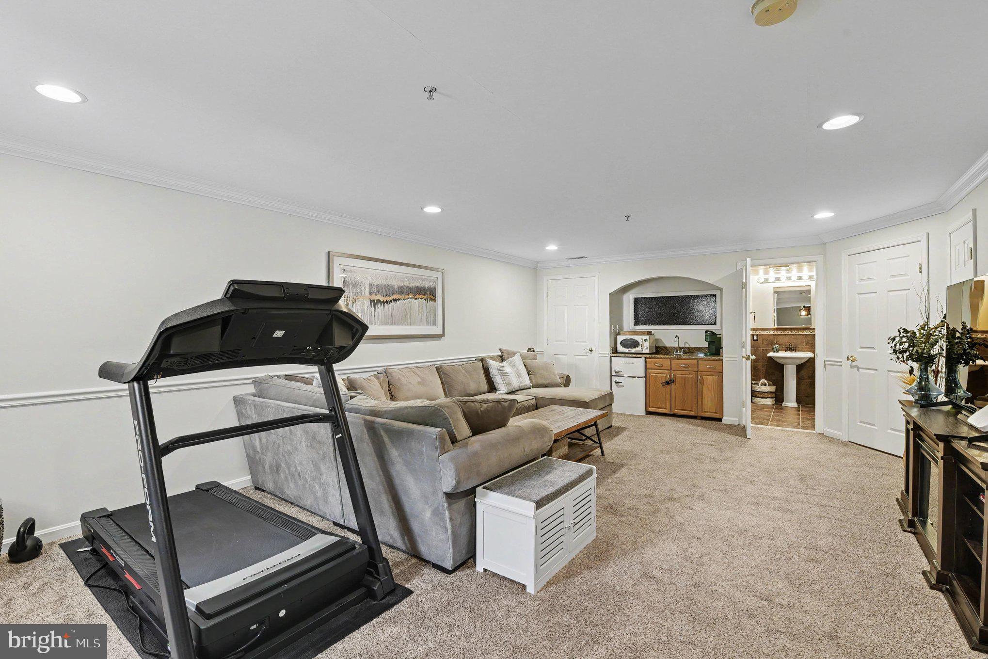 MONMOUTH MEADOWS - Residential