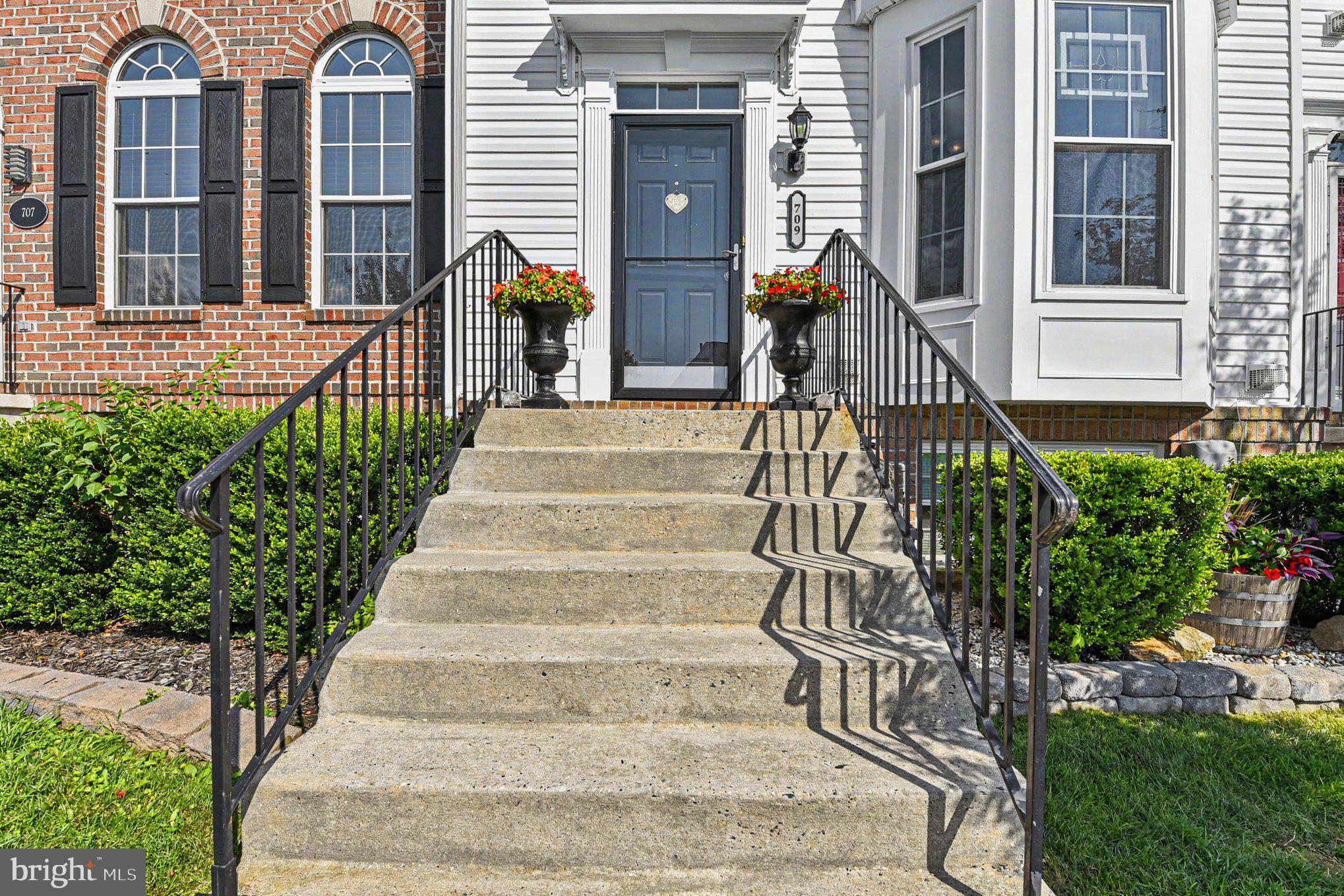 MONMOUTH MEADOWS - Residential
