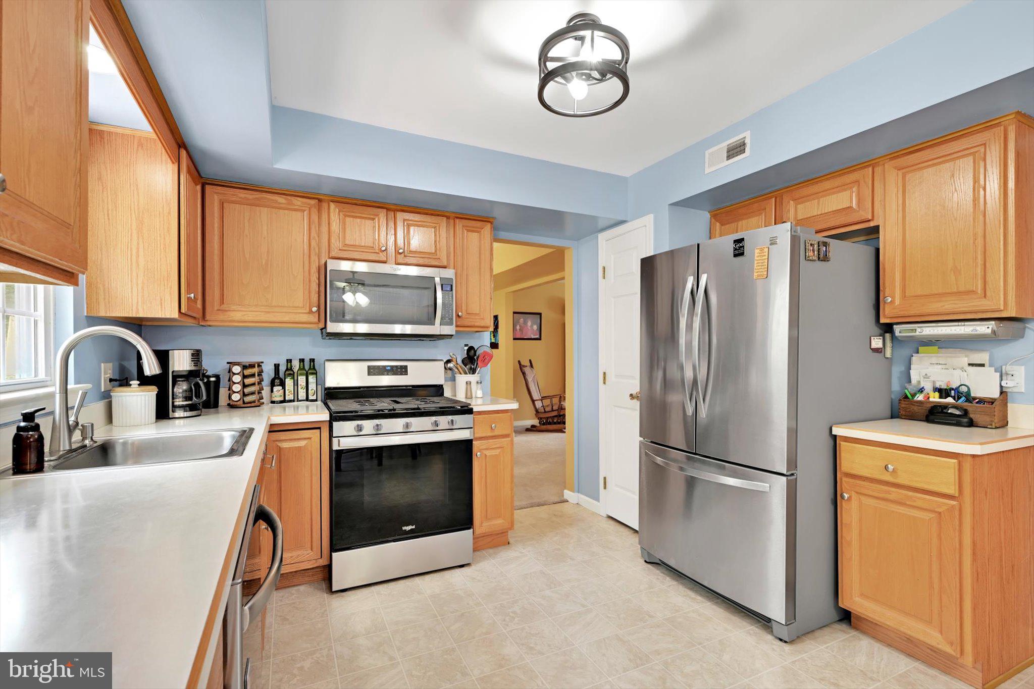 SUNNYSIDE - Residential