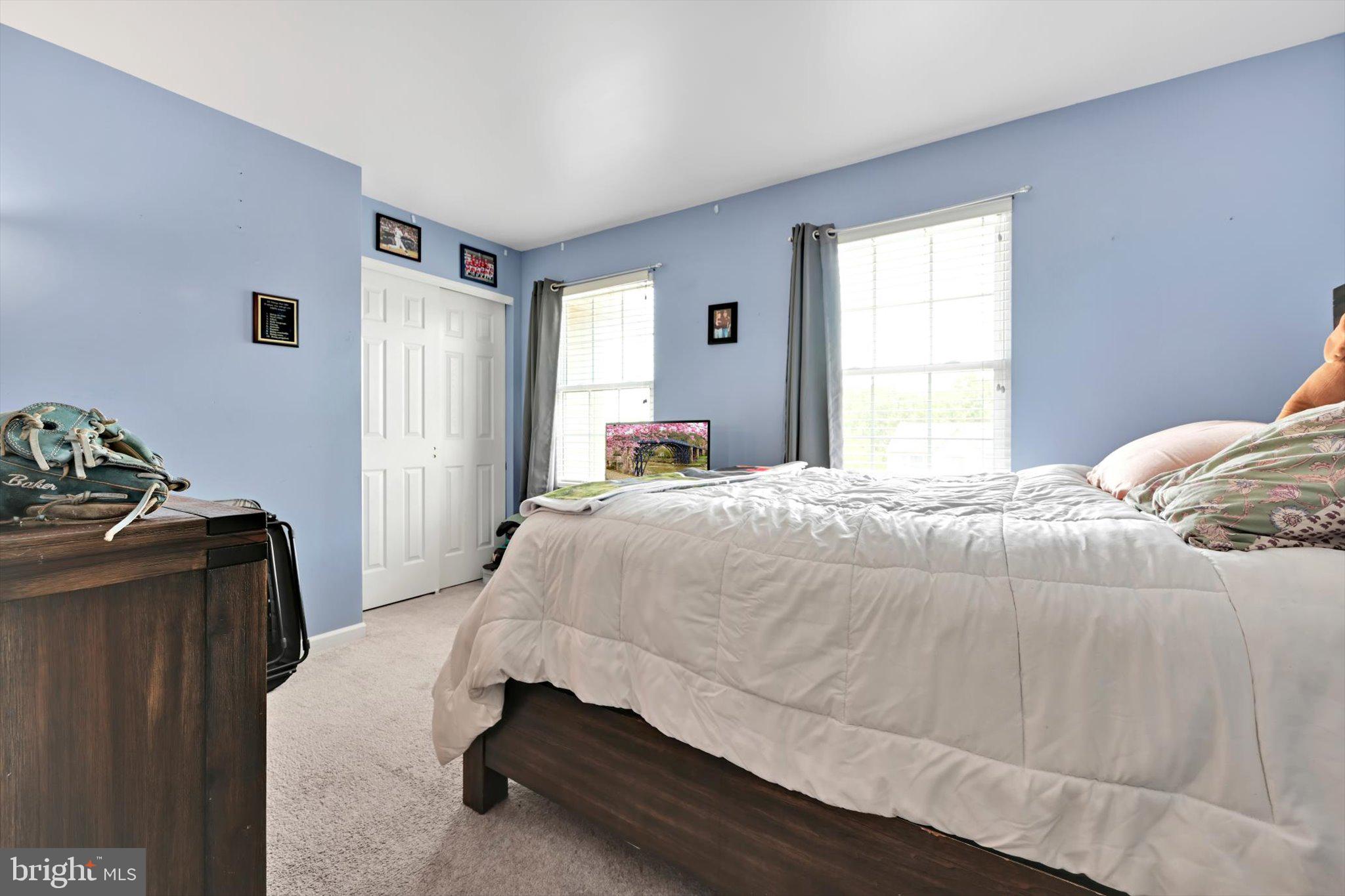 SUNNYSIDE - Residential