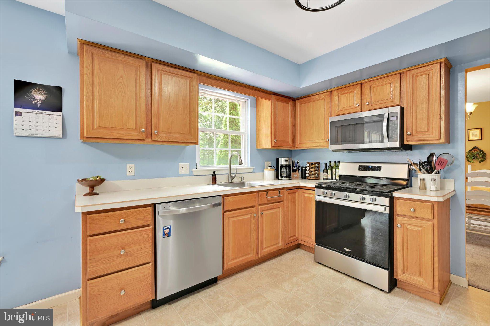 SUNNYSIDE - Residential