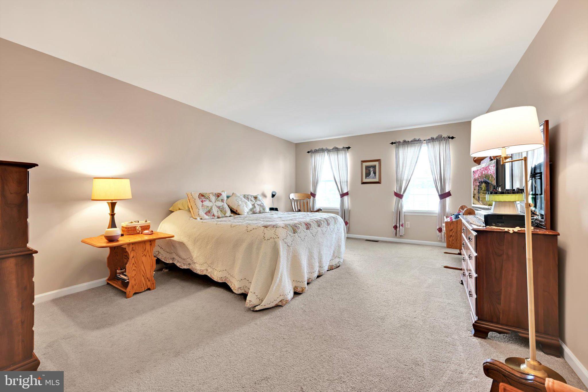 SUNNYSIDE - Residential