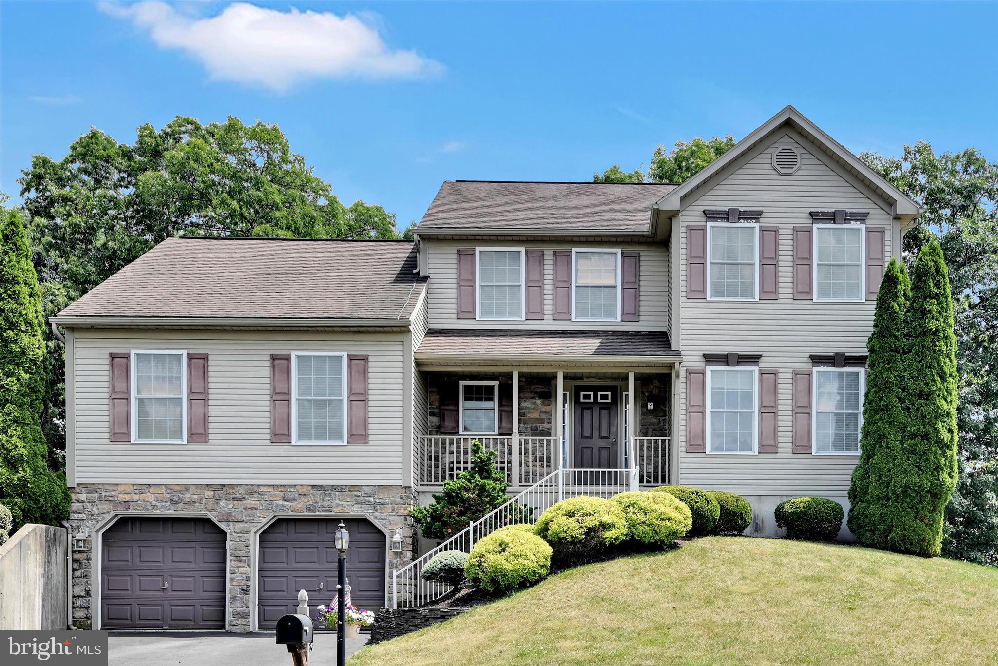 SUNNYSIDE - Residential