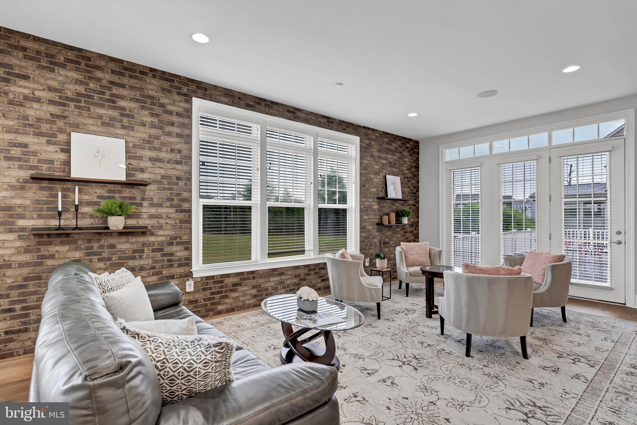 MCINTOSH - Residential
