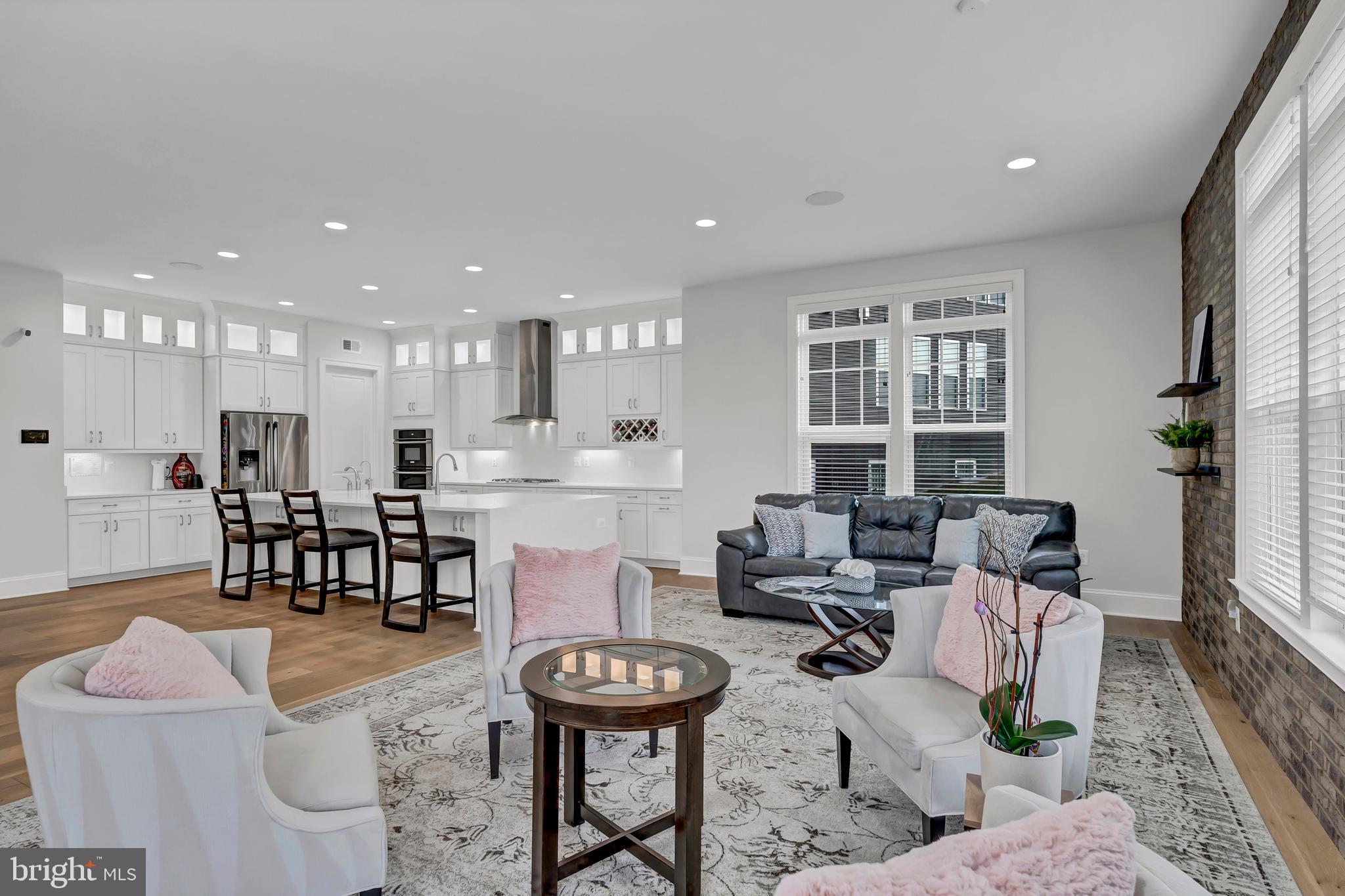 MCINTOSH - Residential