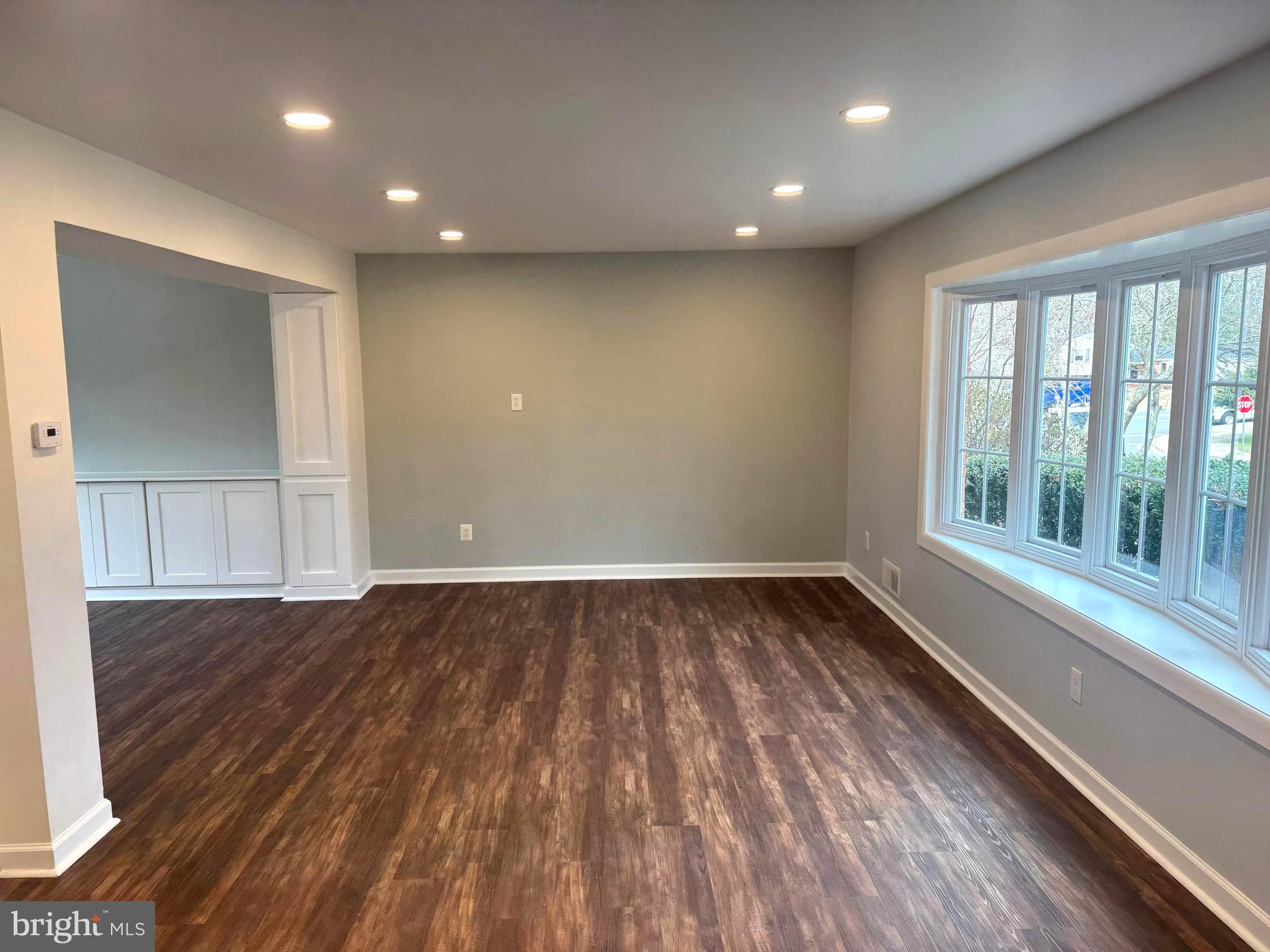 ROLLING VALLEY - Residential