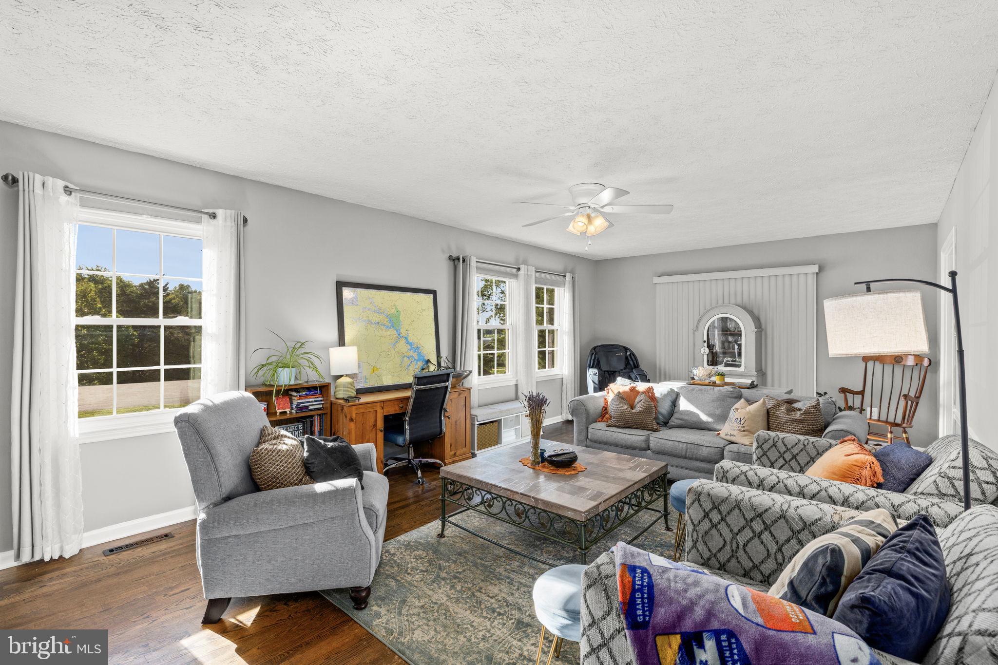 TARA WOODS - Residential
