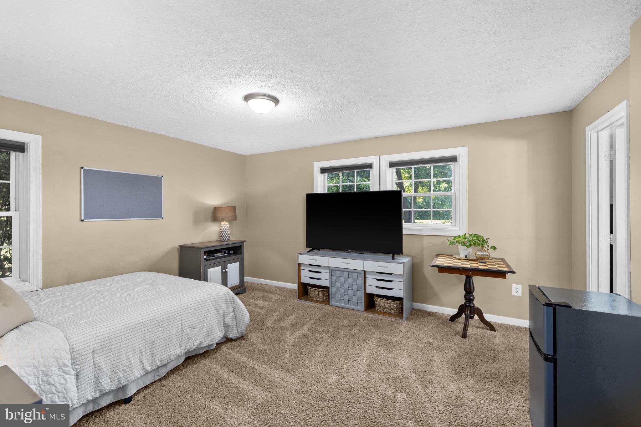 TARA WOODS - Residential