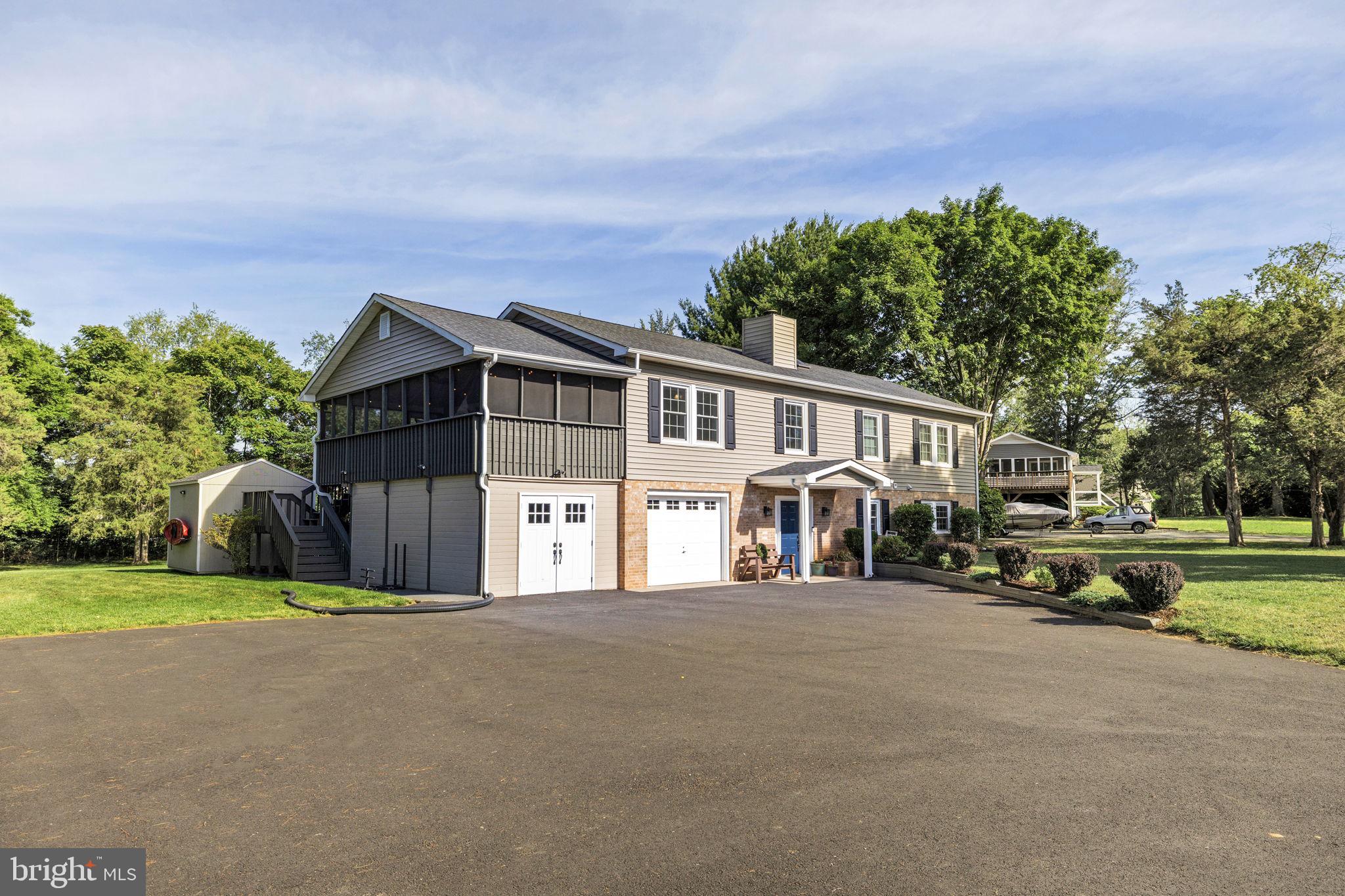 TARA WOODS - Residential
