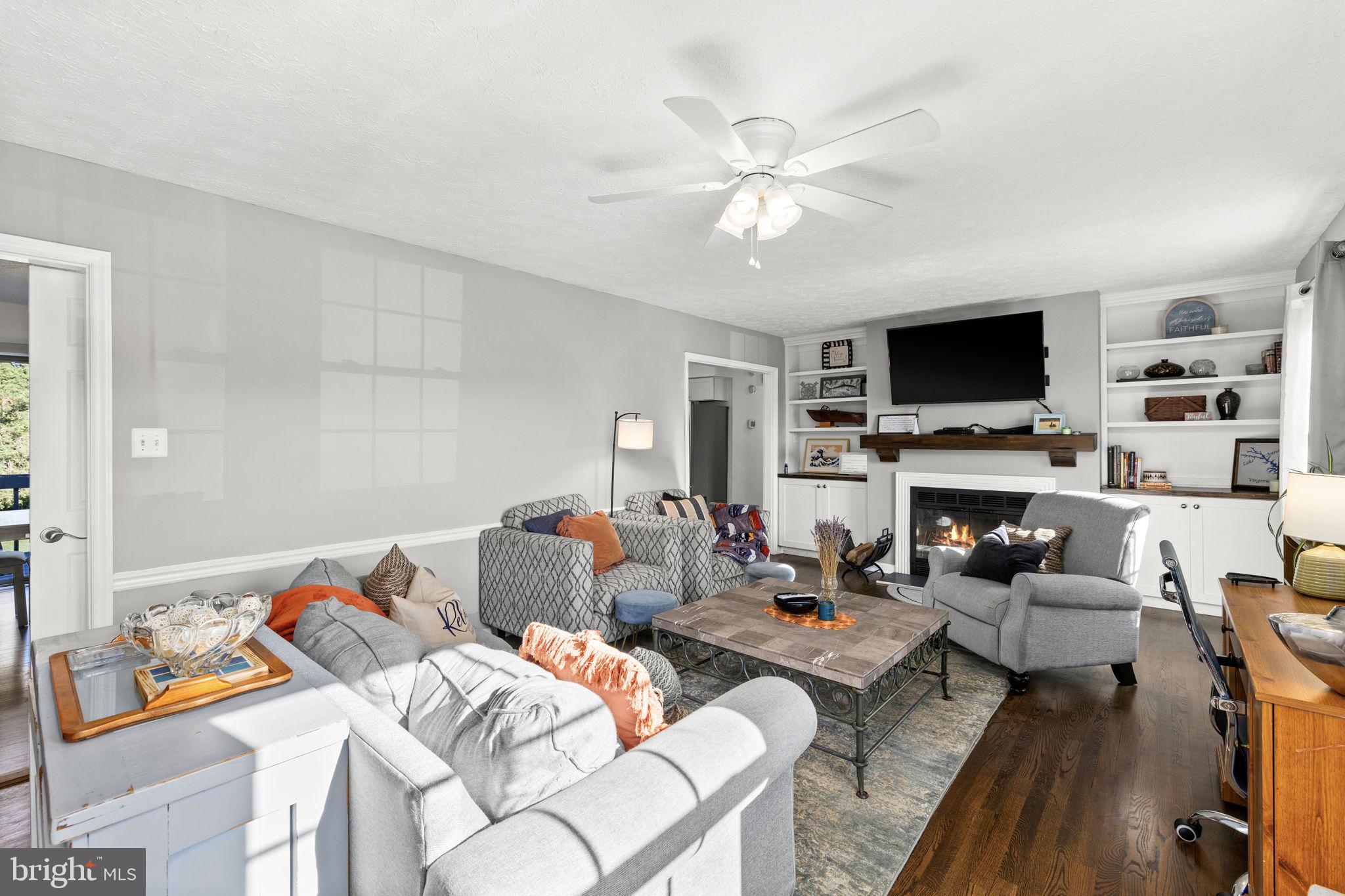 TARA WOODS - Residential