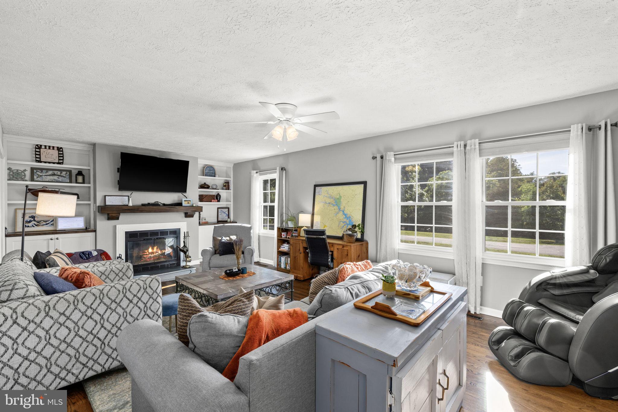 TARA WOODS - Residential