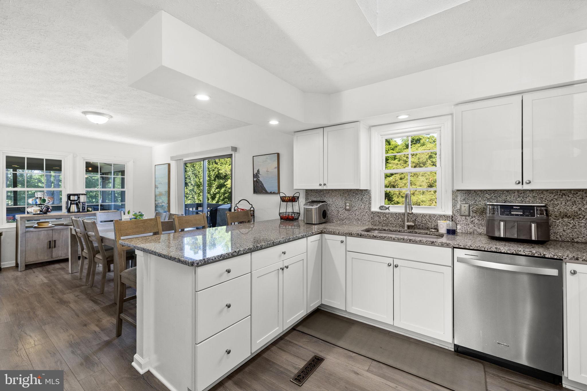 TARA WOODS - Residential