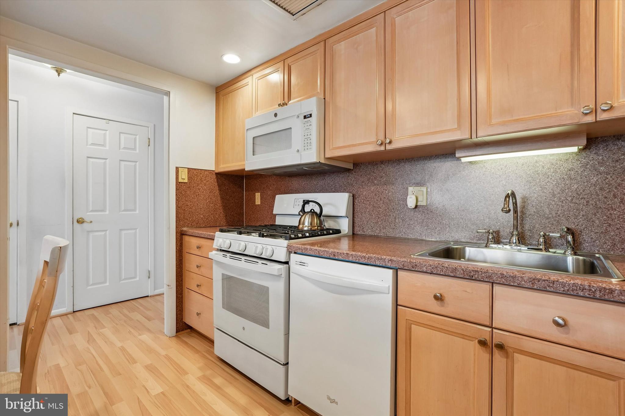 BEAVER HILL - Residential