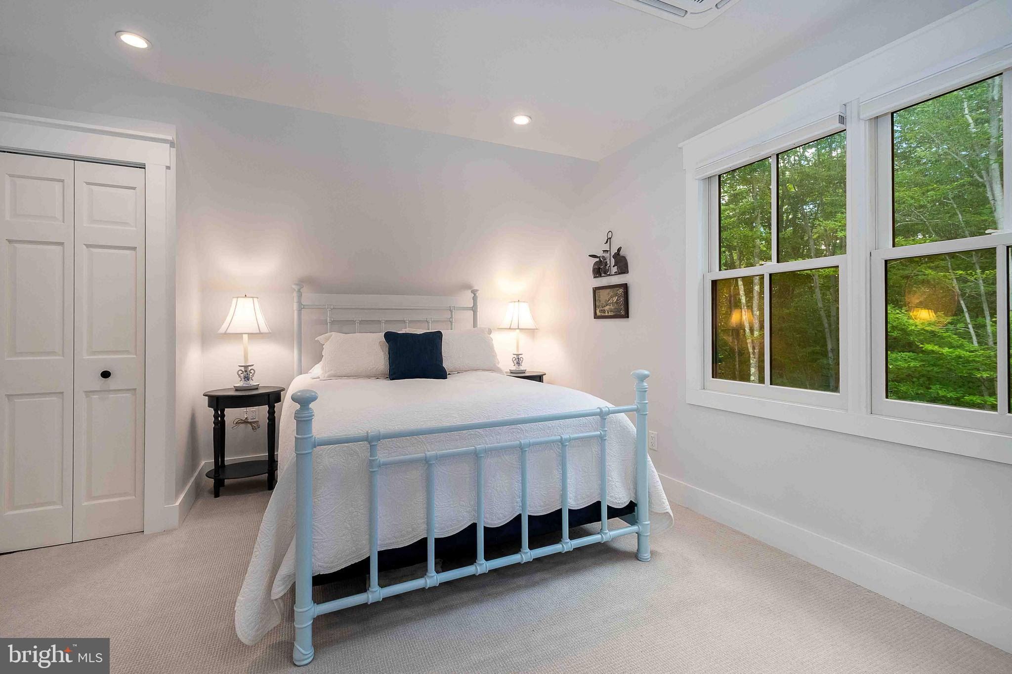 OLD TIMBERLINE - Residential