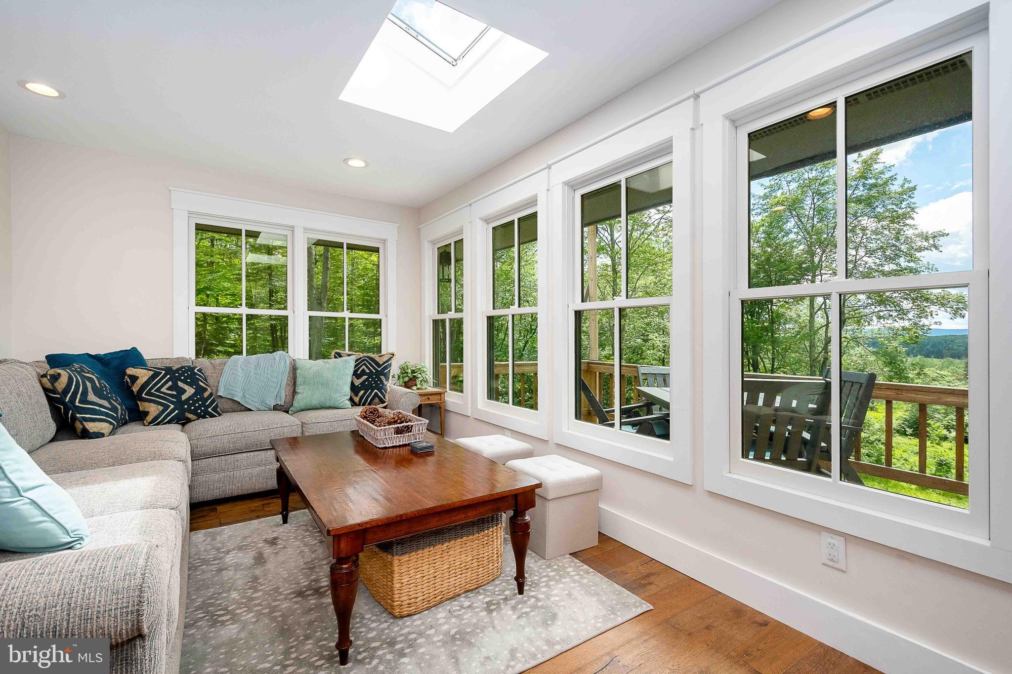 OLD TIMBERLINE - Residential
