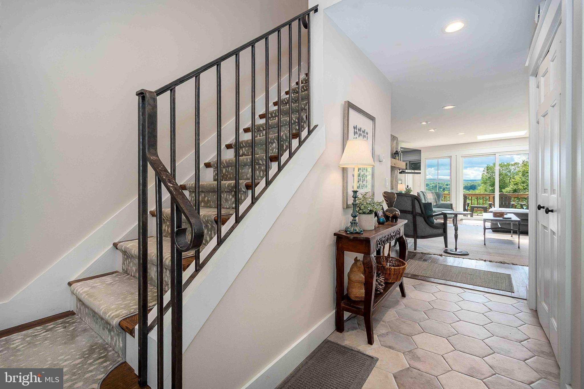 OLD TIMBERLINE - Residential