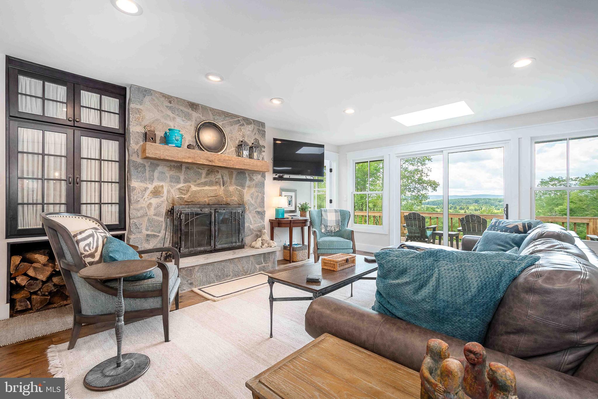 OLD TIMBERLINE - Residential