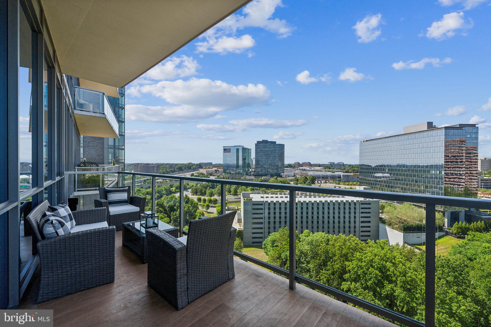 TYSONS CORNER - Residential