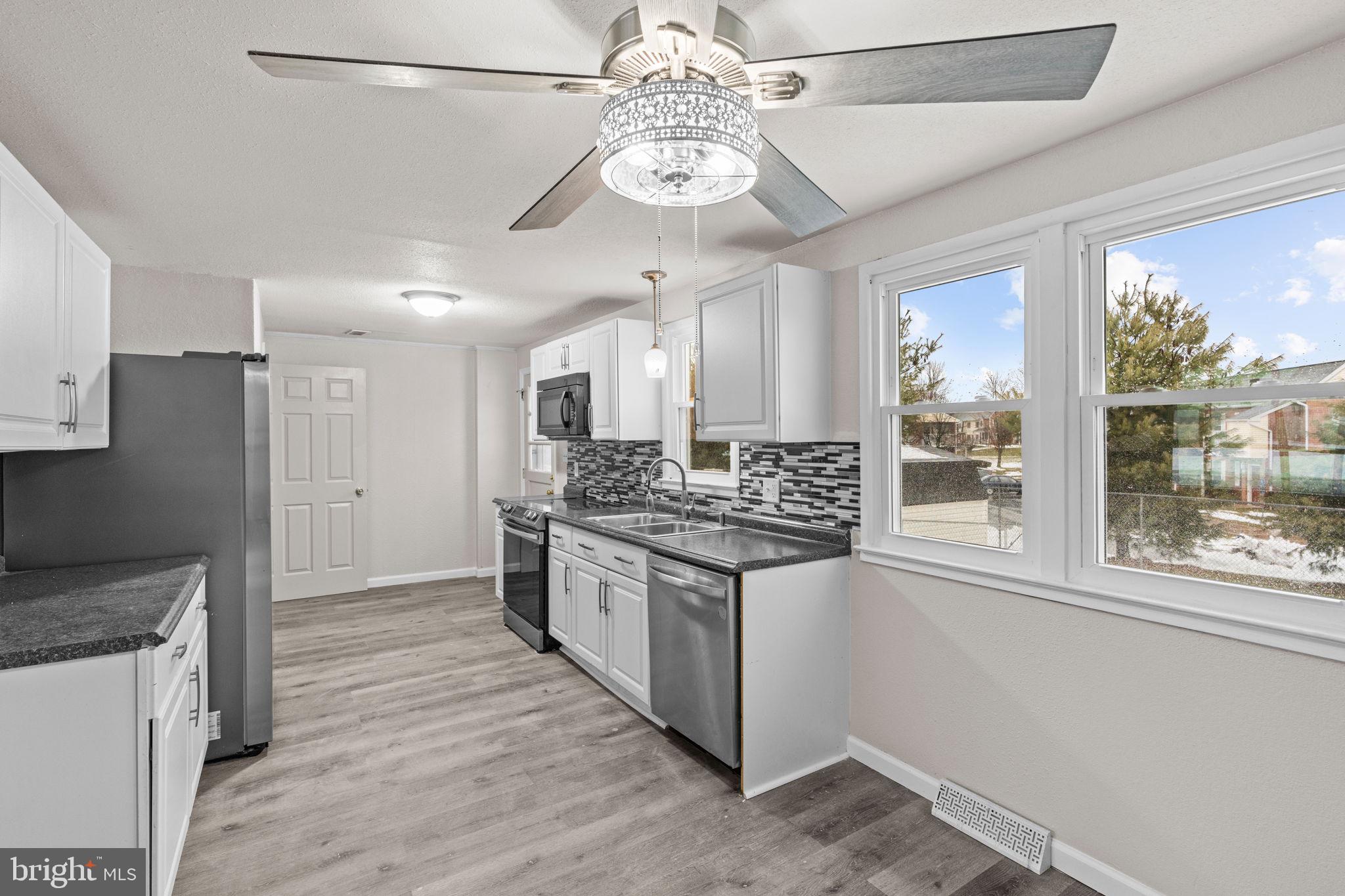 MILL CREEK - Residential