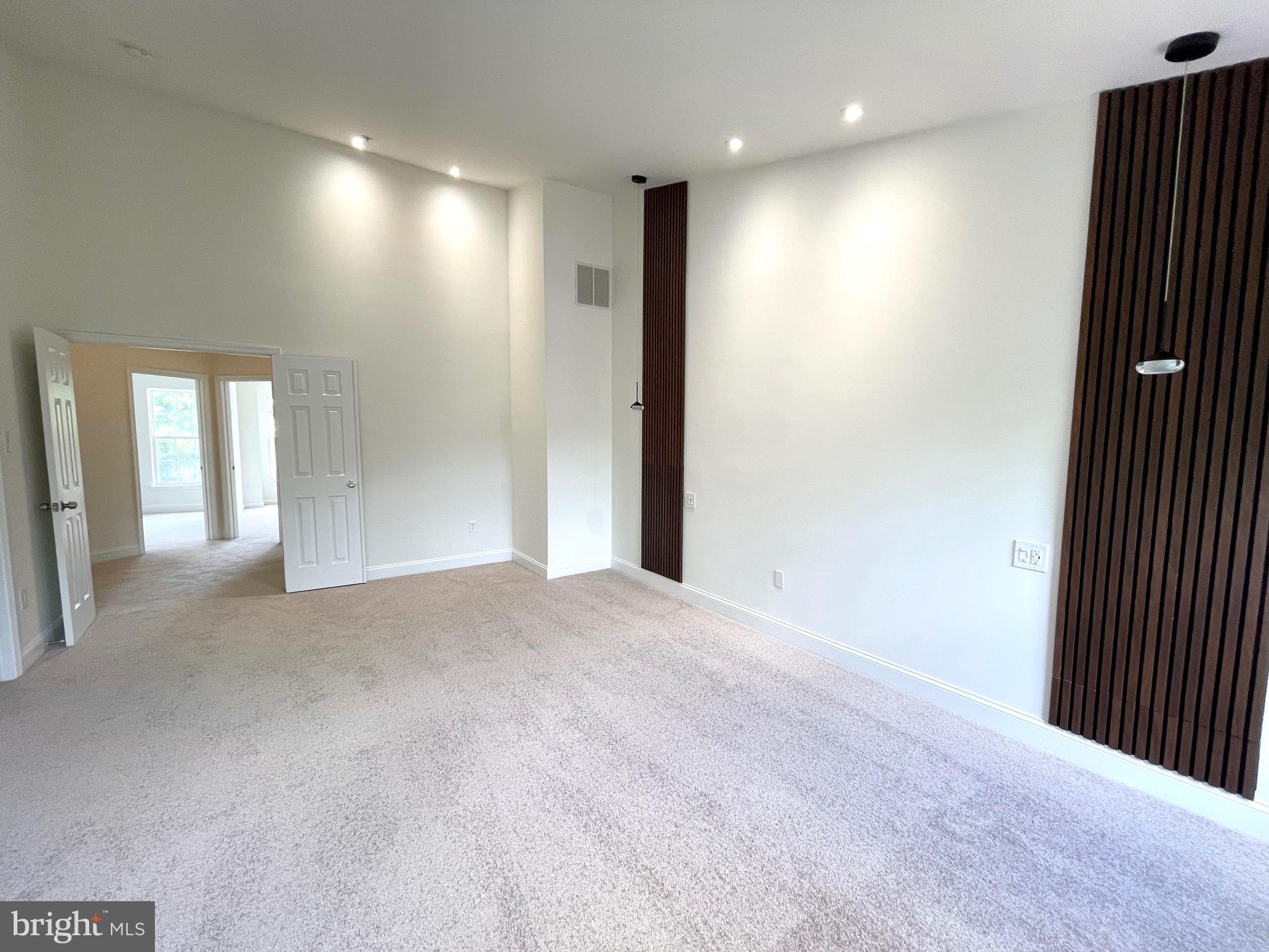 LIBERTY HEIGHTS - Residential