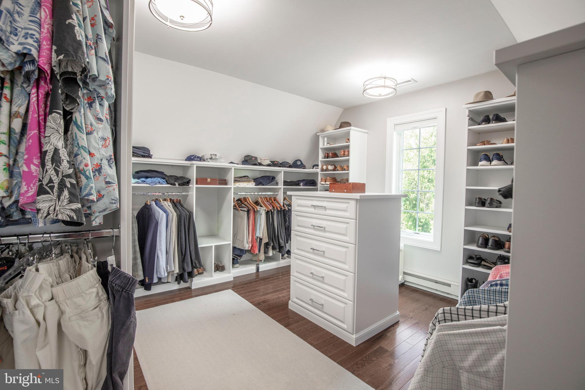 ASHWOOD - Residential