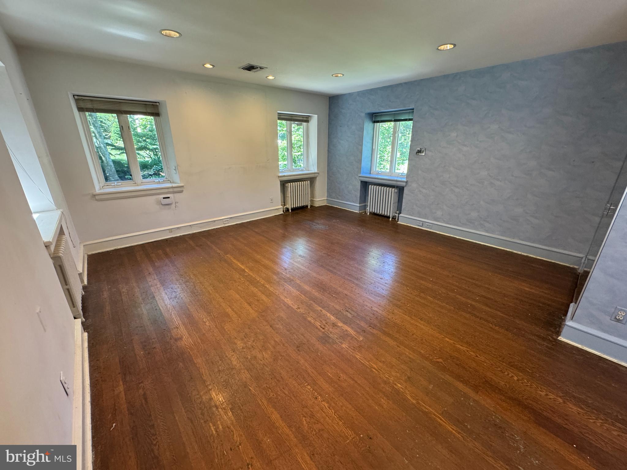 WYNNEWOOD VALLEY - Residential