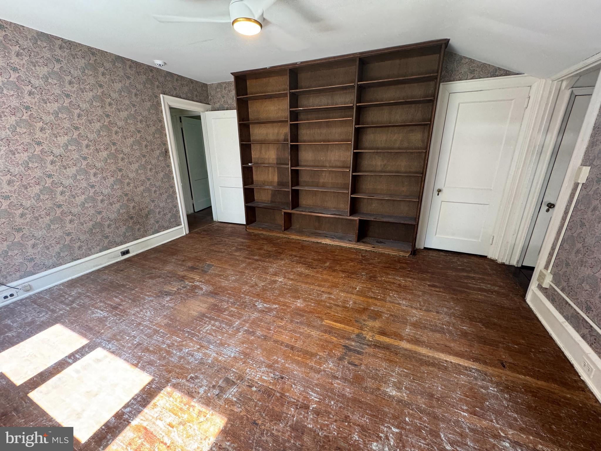 WYNNEWOOD VALLEY - Residential