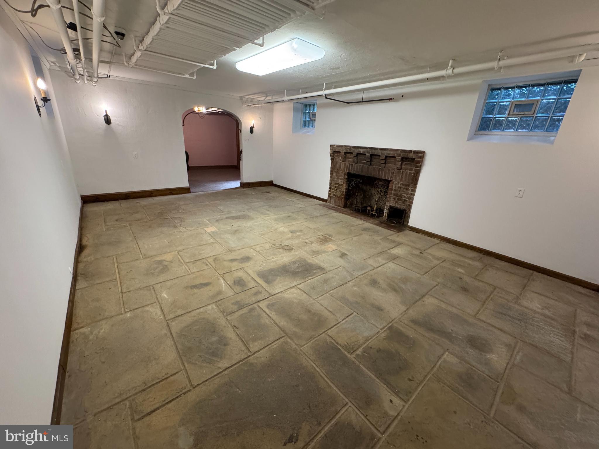 WYNNEWOOD VALLEY - Residential