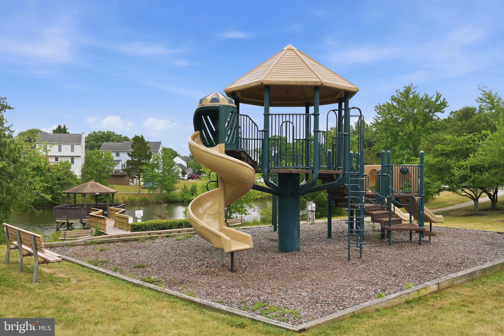 VALLEY STREAM ESTATES - Residential
