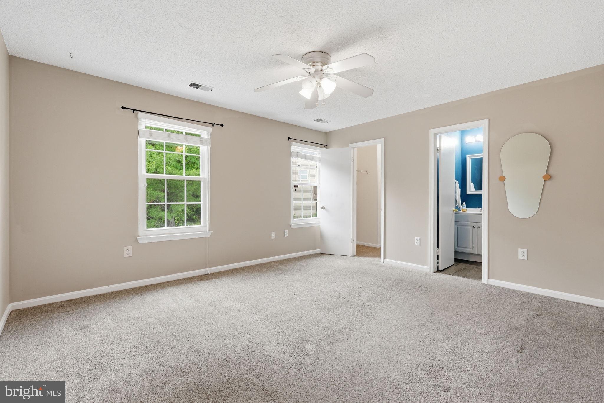 VALLEY STREAM ESTATES - Residential