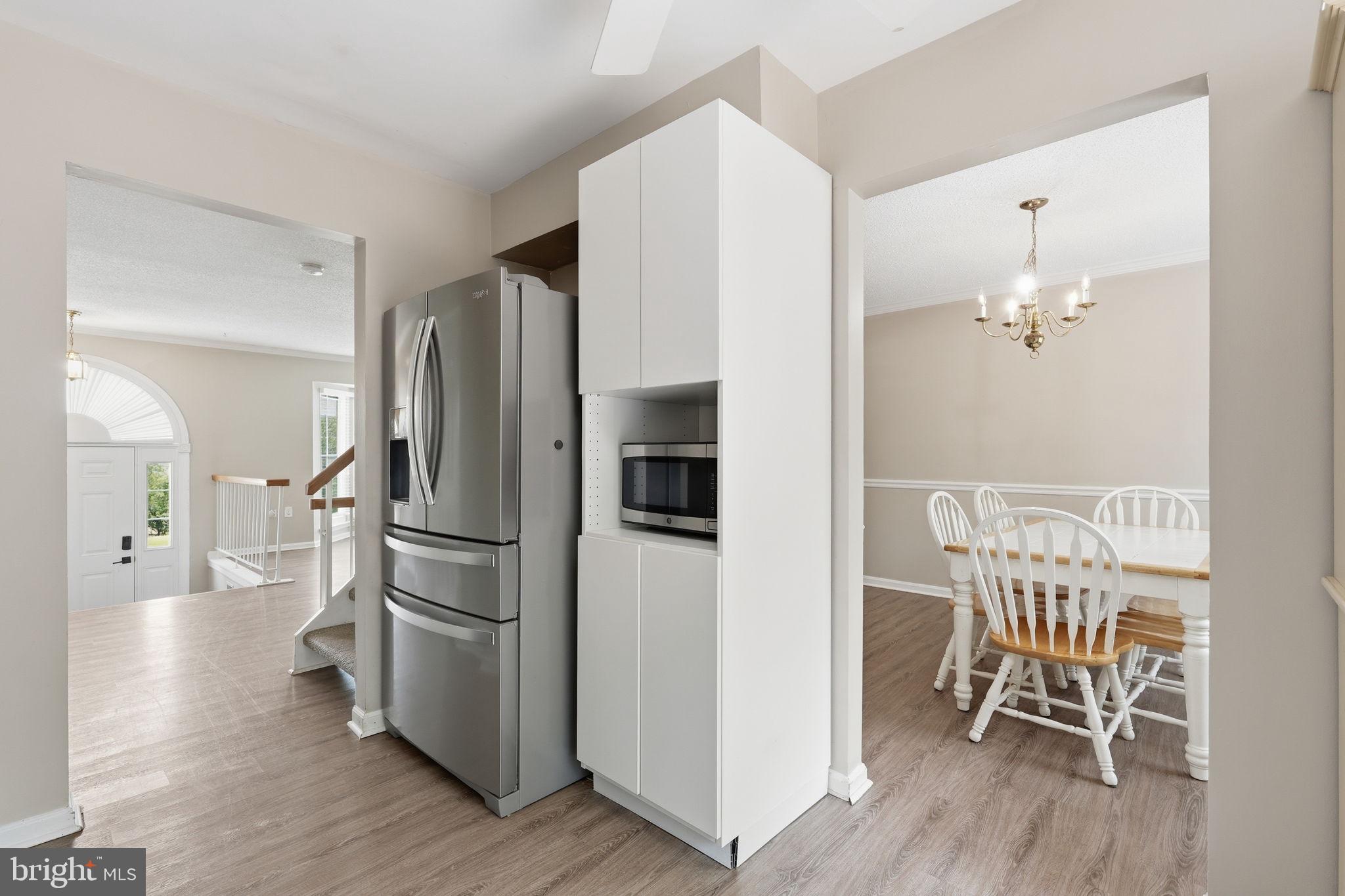 VALLEY STREAM ESTATES - Residential