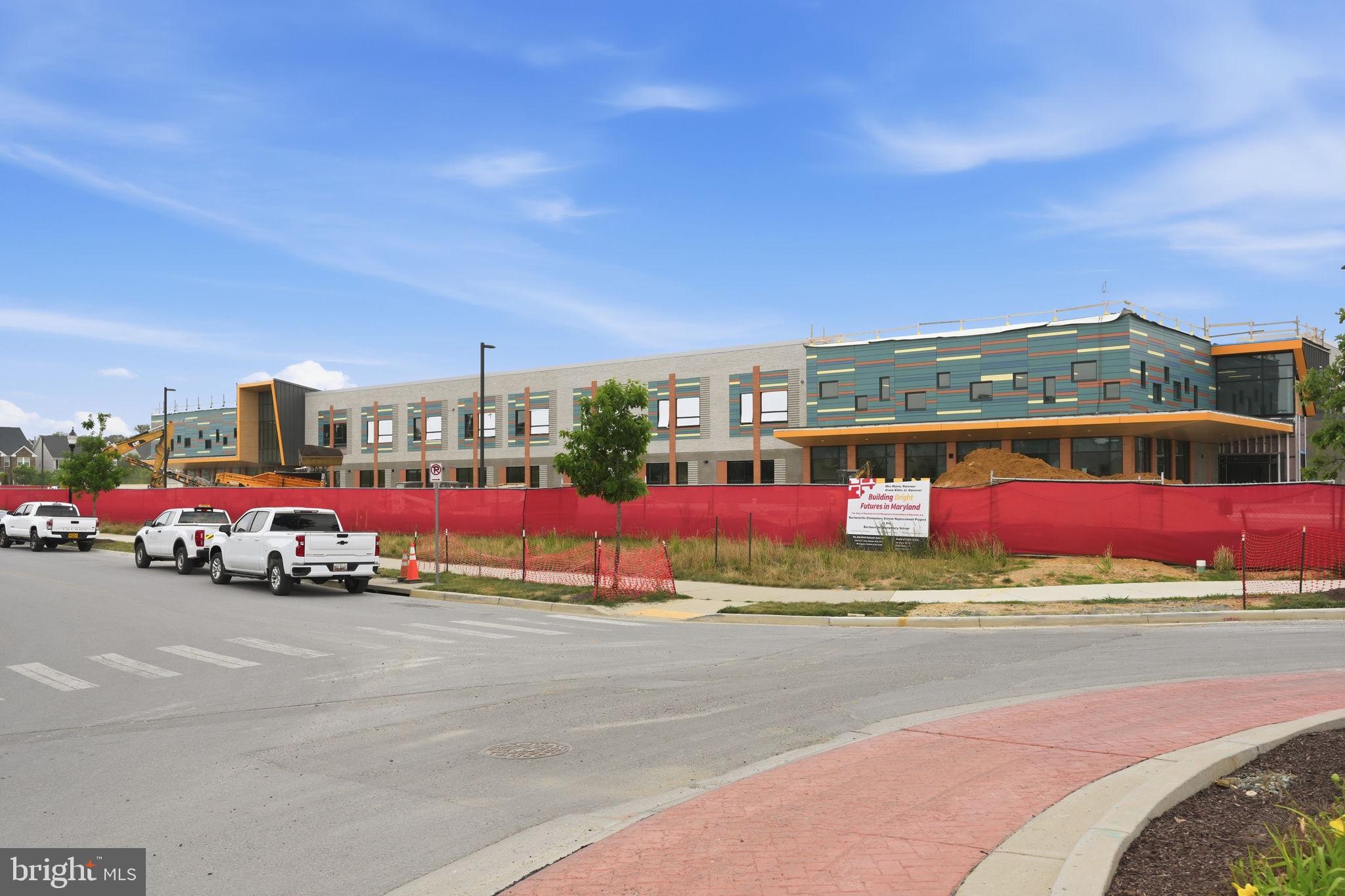VALLEY STREAM ESTATES - Residential